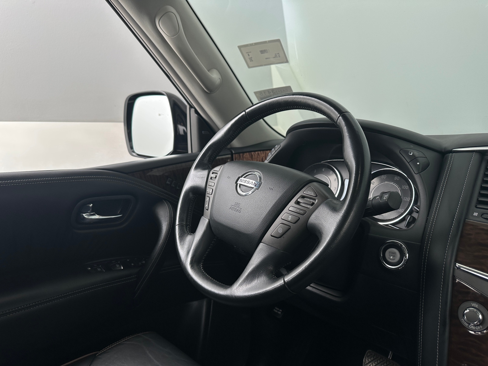 Thumbnail: 2019 Nissan Armada - 4