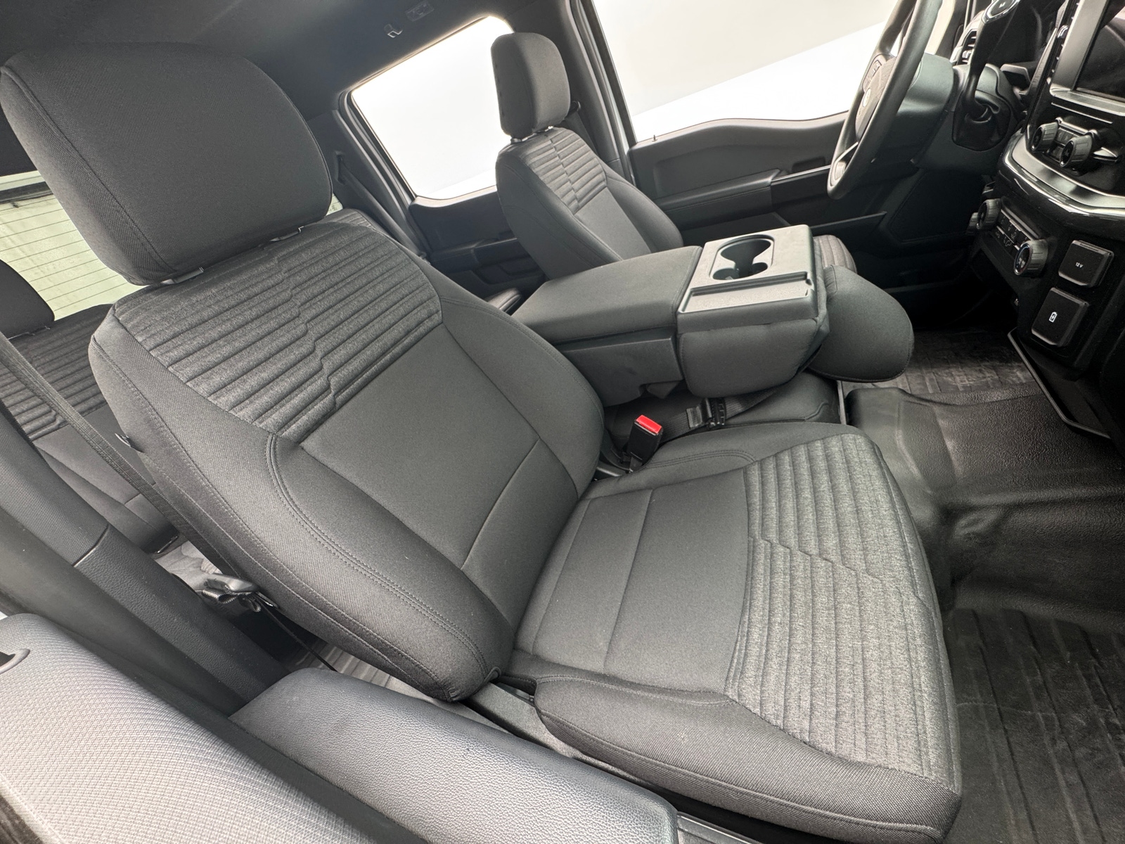 Thumbnail: 2022 Ford Econoline - 2