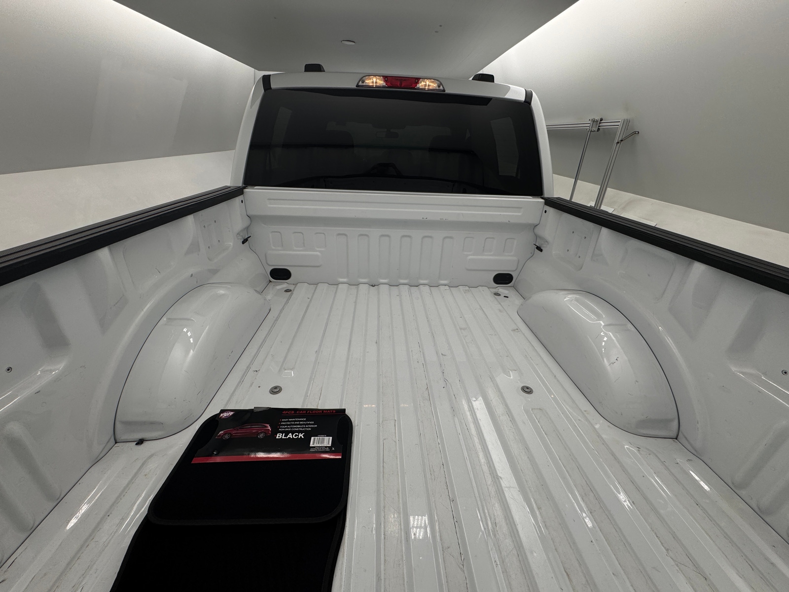 Thumbnail: 2022 Ford Econoline - 7