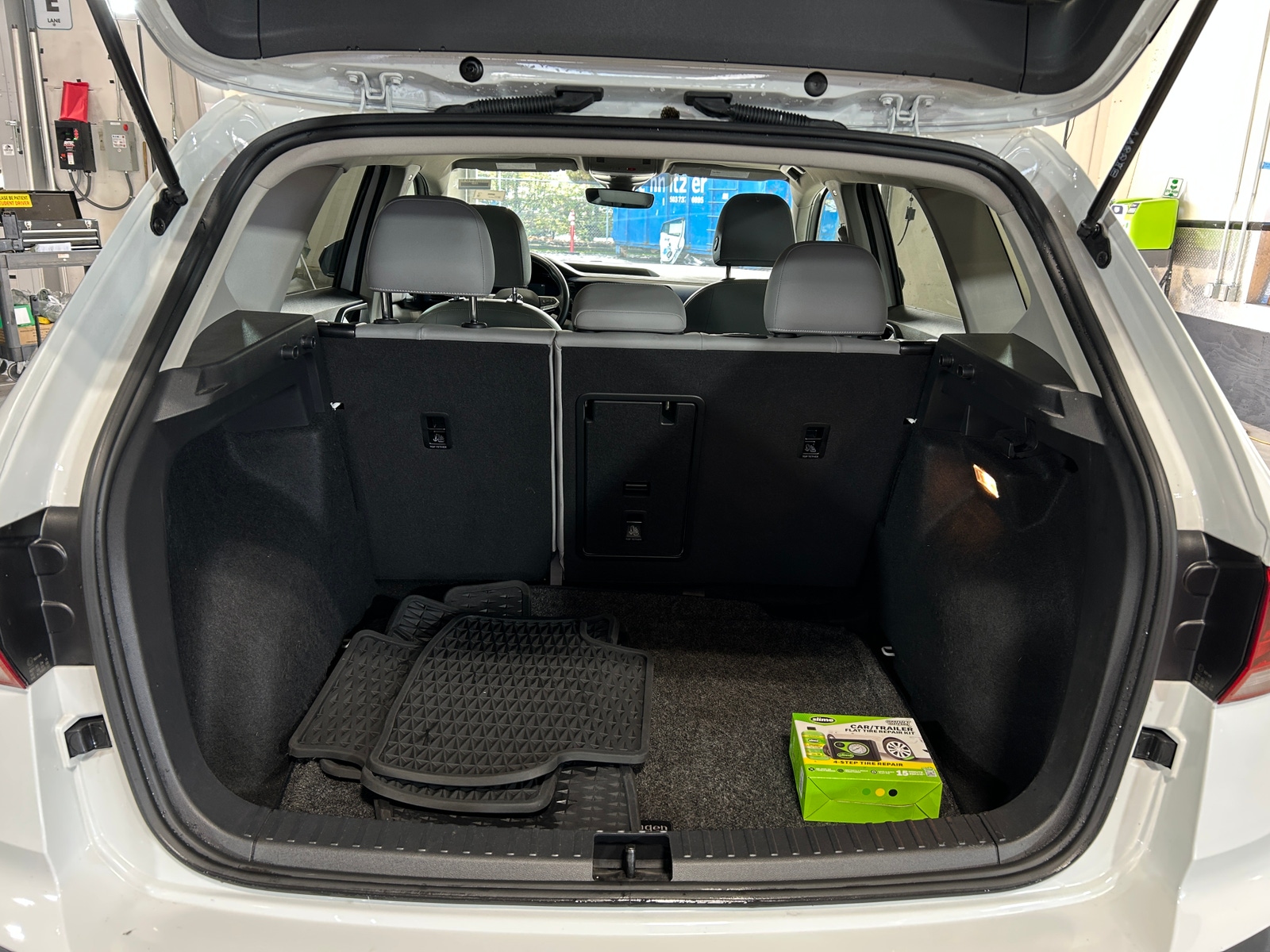 Thumbnail: 2022 Volkswagen Taos - 6