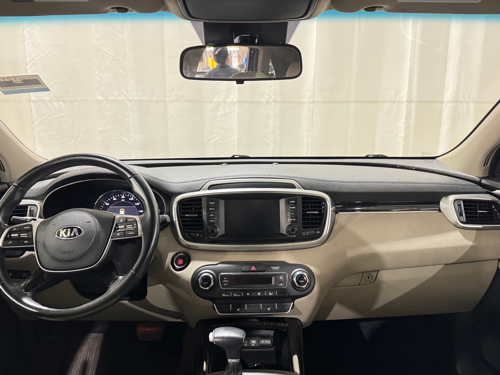 Thumbnail: 2020 Kia Sorento - 2