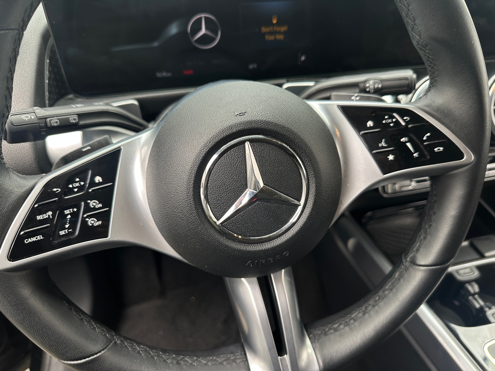 Thumbnail: 2025 Mercedes-Benz GLB - 5