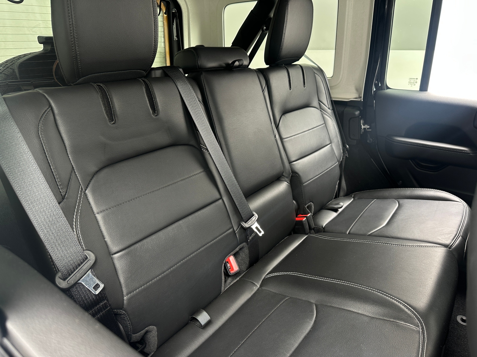 Thumbnail: 2022 Jeep Wrangler - 5