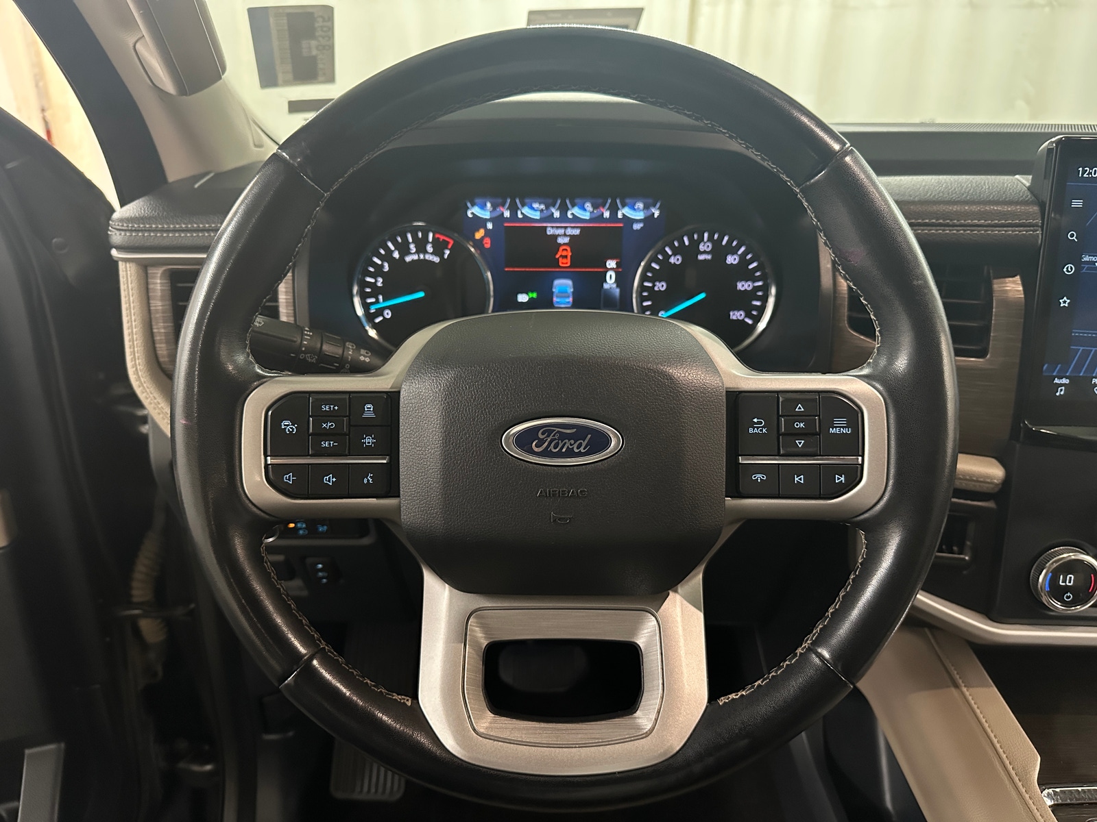 Thumbnail: 2022 Ford Expedition - 4