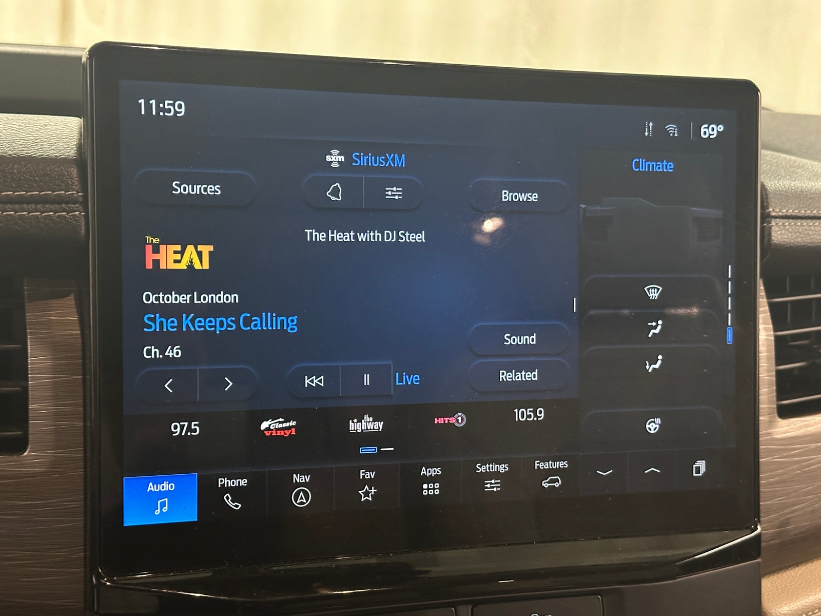 Thumbnail: 2022 Ford Expedition - 3