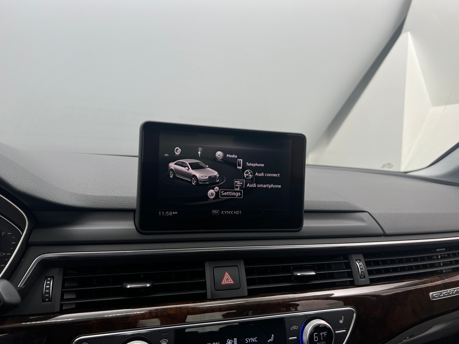 Thumbnail: 2019 Audi A4 - 3