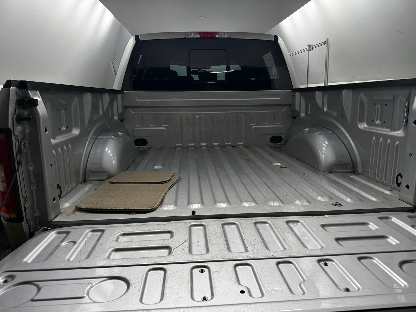 Thumbnail: 2019 Ford Econoline - 7