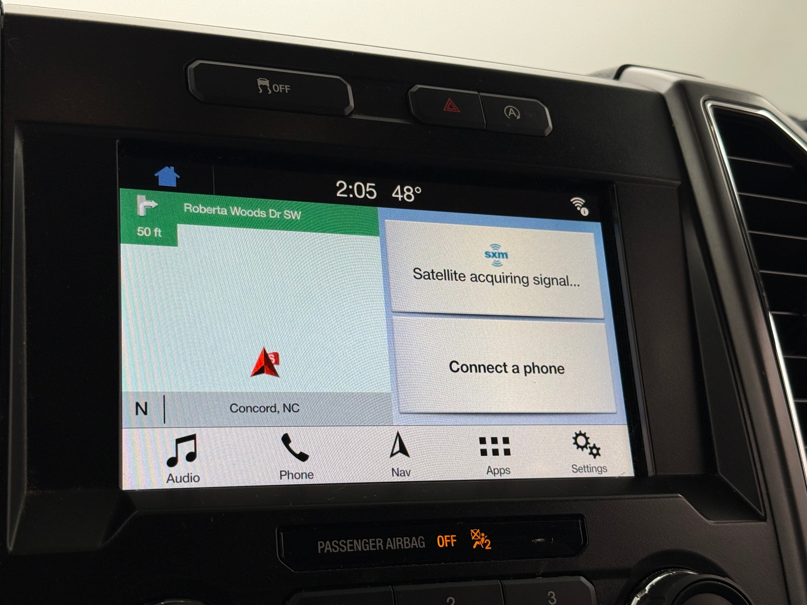 Thumbnail: 2019 Ford Econoline - 4