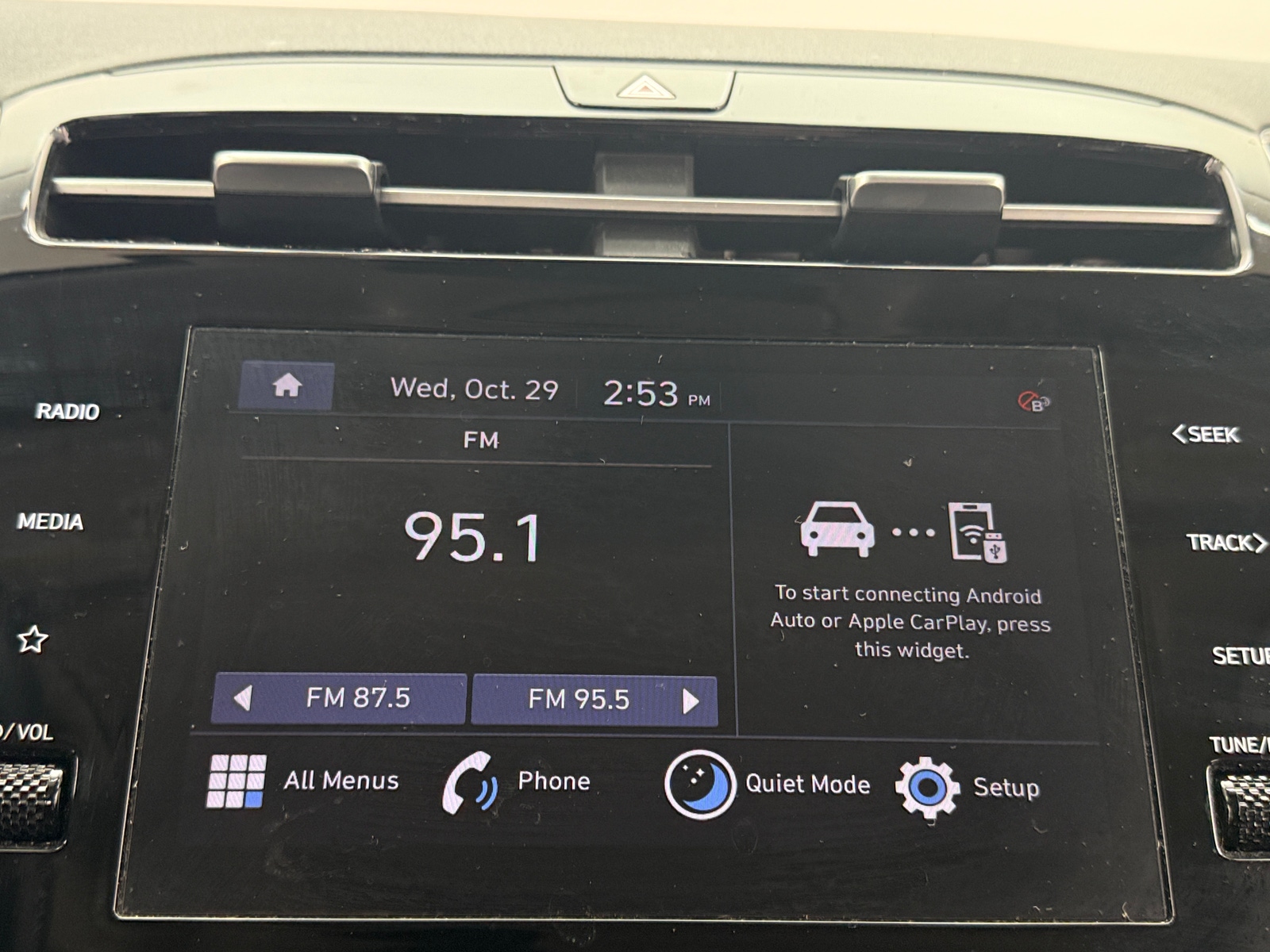 Thumbnail: 2022 Hyundai Tucson - 4