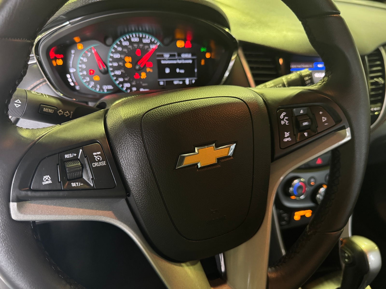 Thumbnail: 2022 Chevrolet Trax - 4