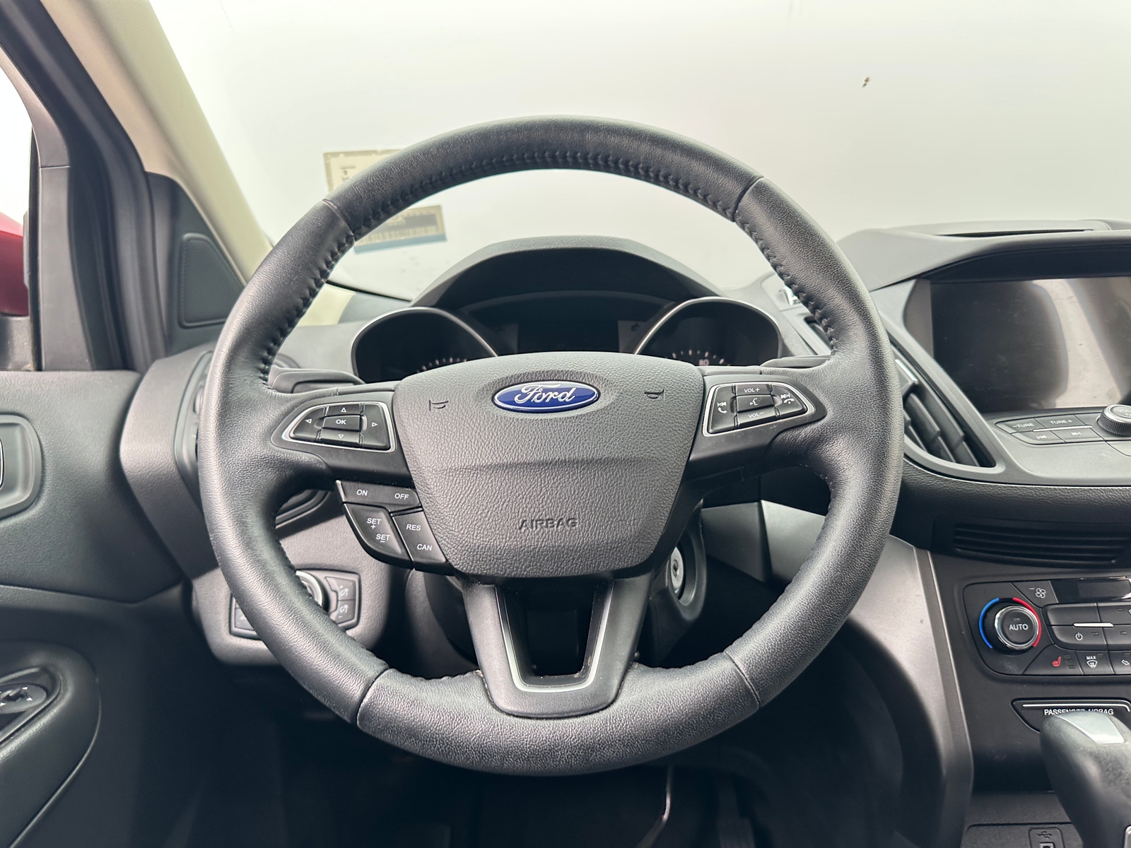 Thumbnail: 2017 Ford Escape - 4