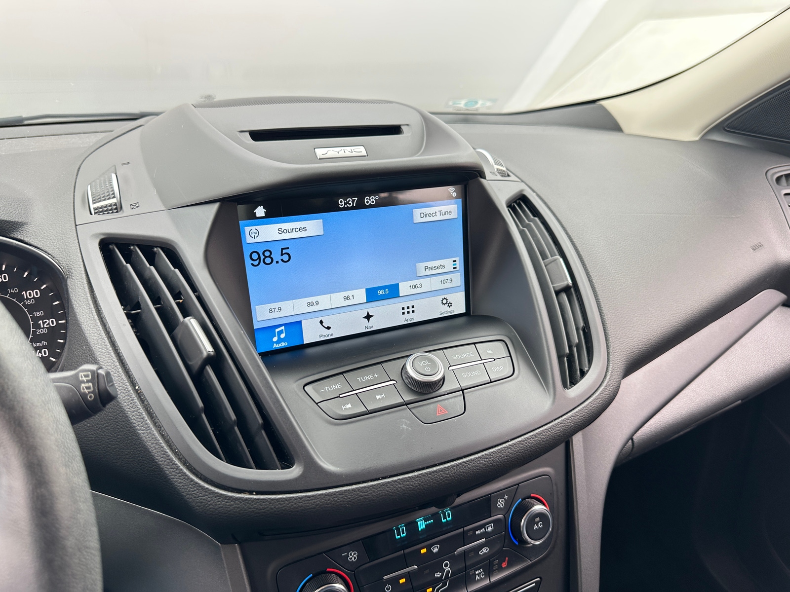 Thumbnail: 2017 Ford Escape - 3