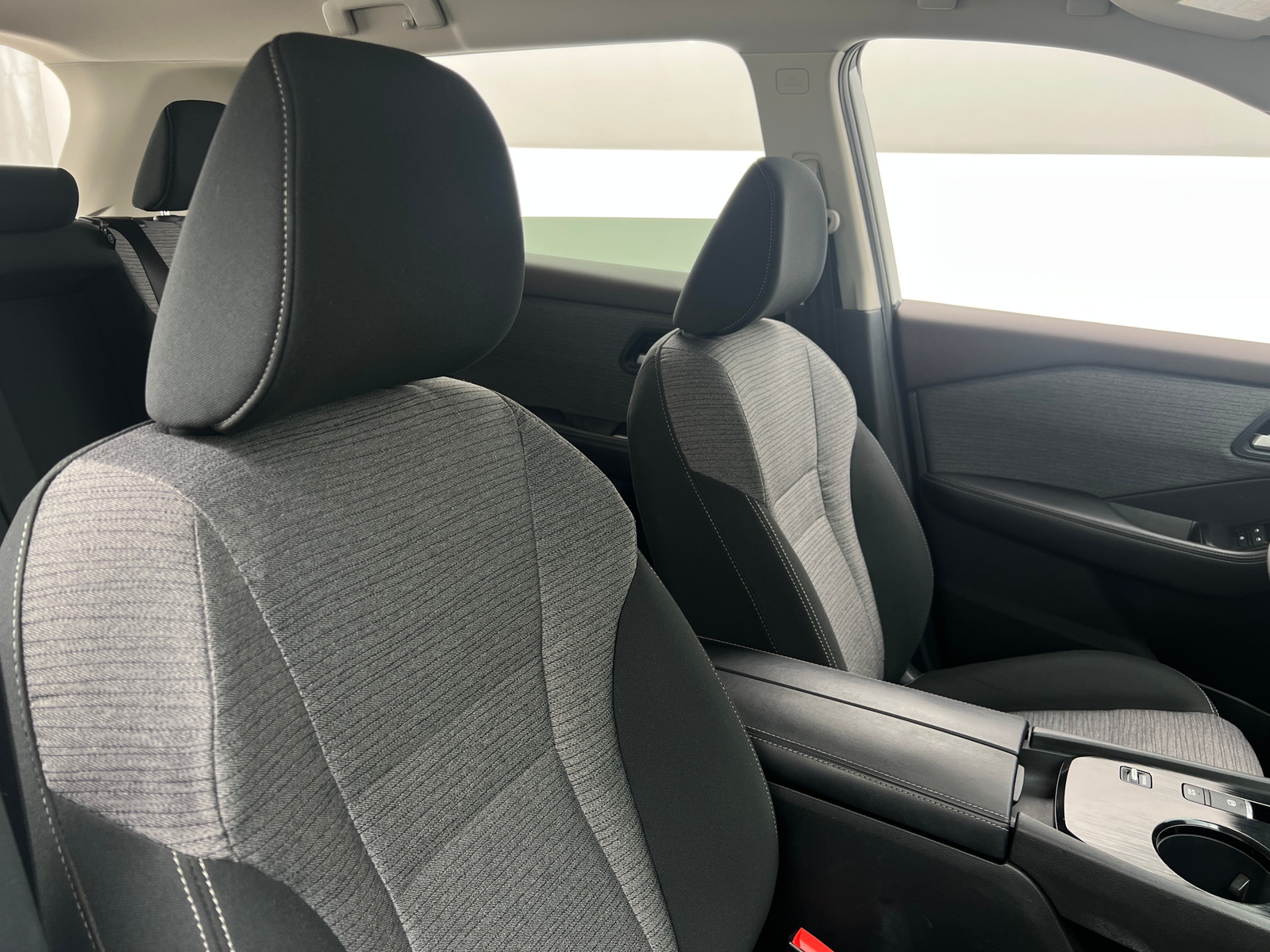 Thumbnail: 2023 Nissan Rogue - 2