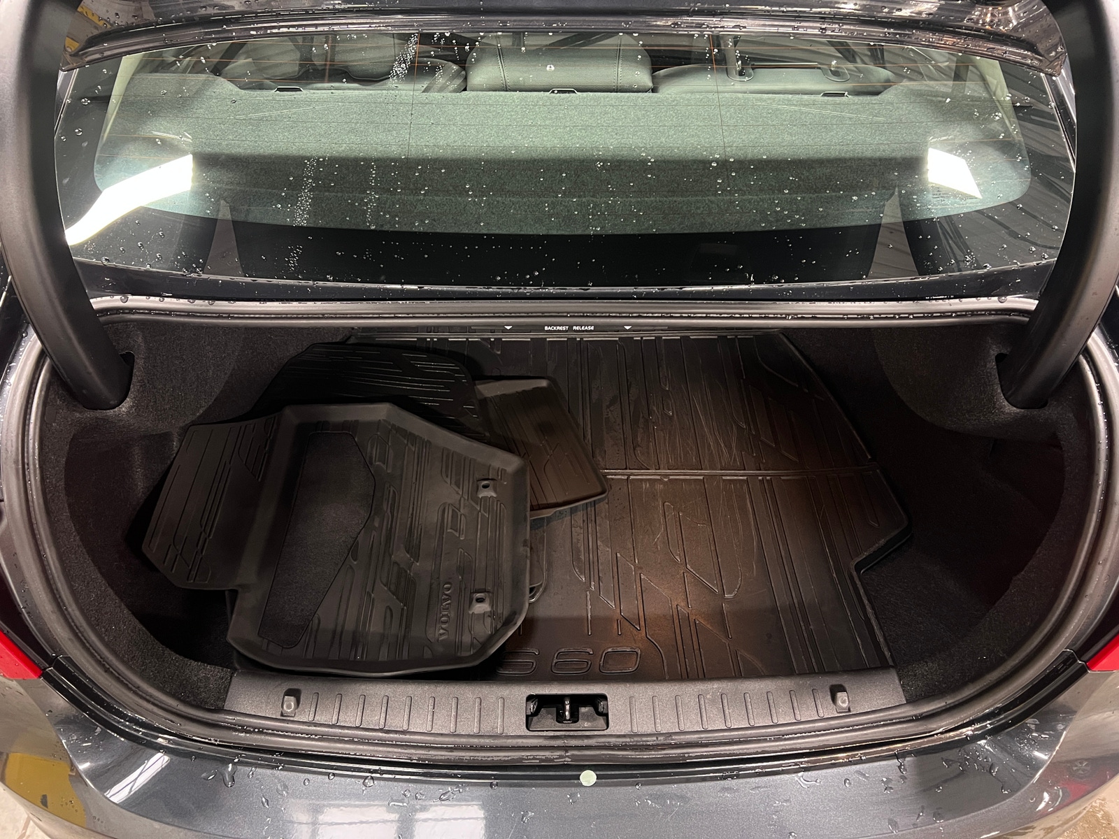 Thumbnail: 2015 Volvo S60 - 6