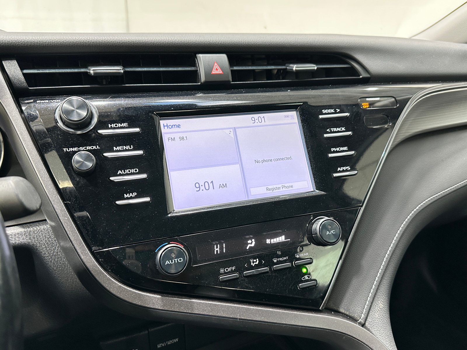 Thumbnail: 2019 Toyota Camry - 3