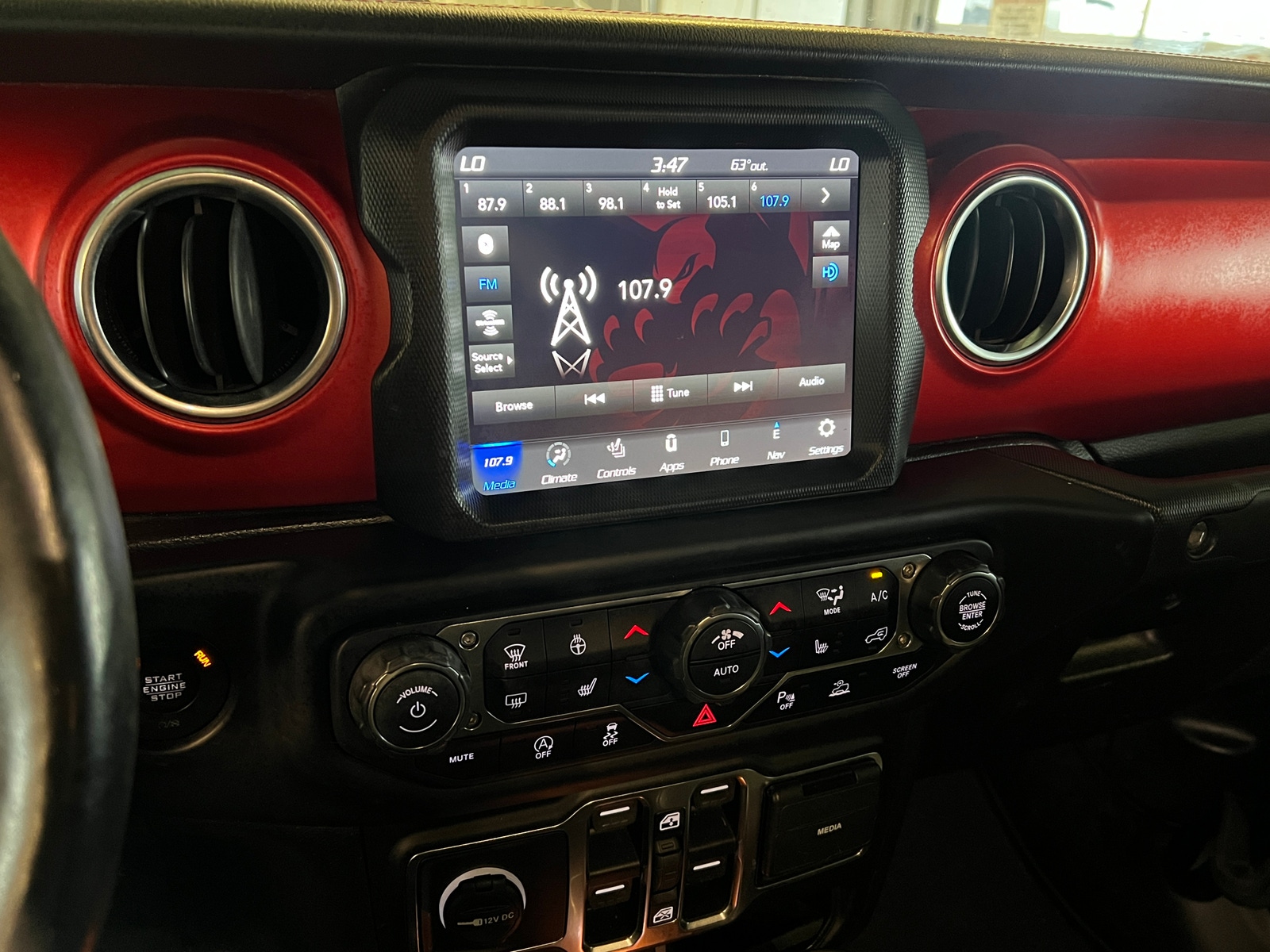 Thumbnail: 2020 Jeep Gladiator - 3