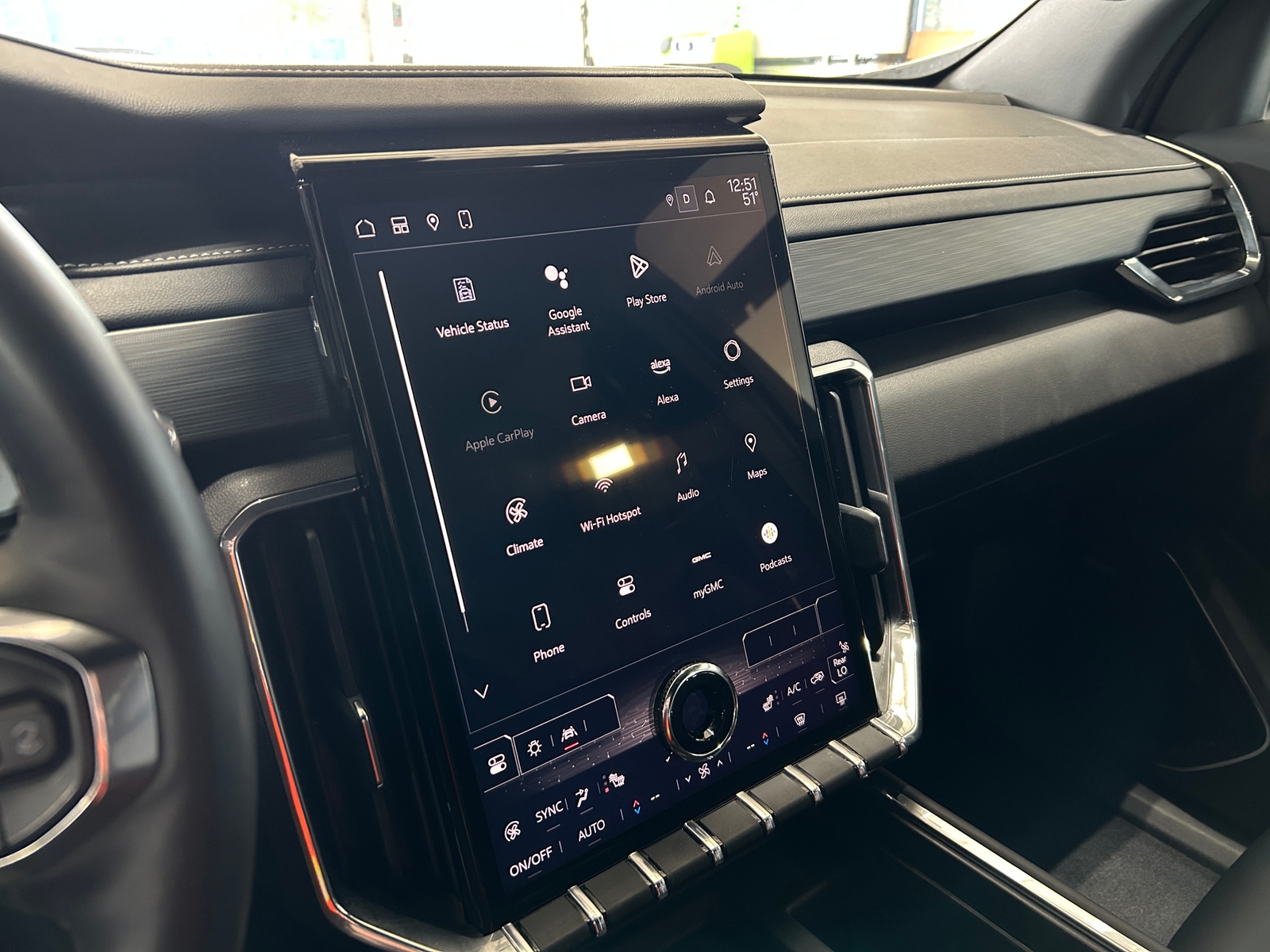 Thumbnail: 2024 GMC Acadia - 3