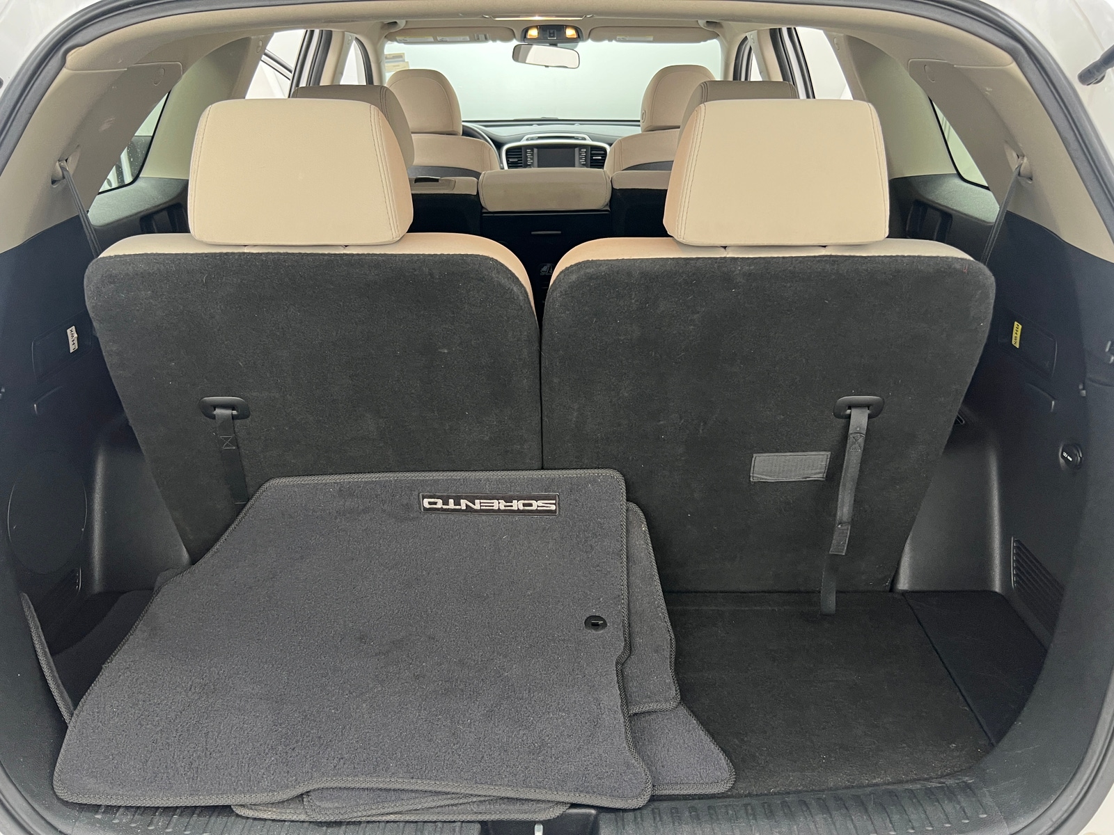 Thumbnail: 2018 Kia Sorento - 7