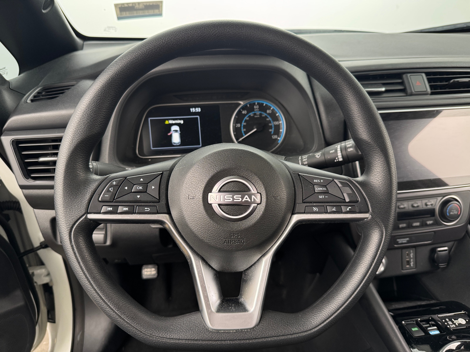 Thumbnail: 2023 Nissan Leaf - 5