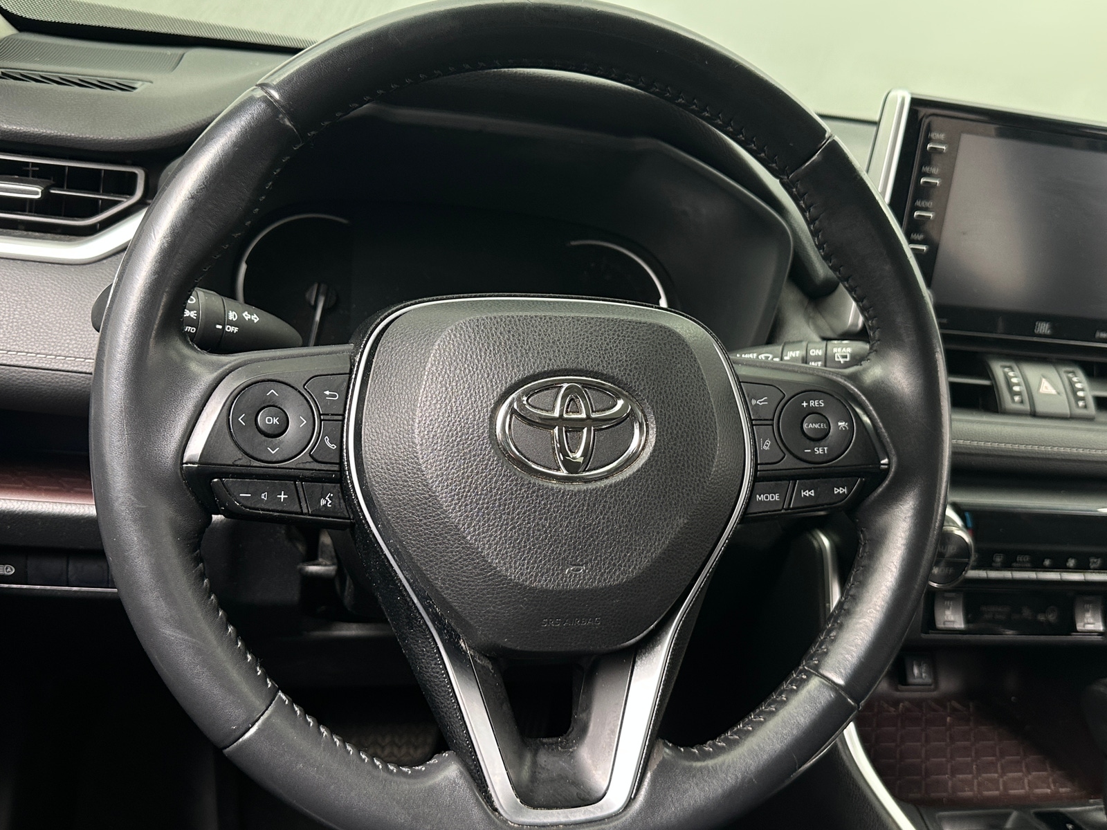 Thumbnail: 2019 Toyota RAV4 - 4