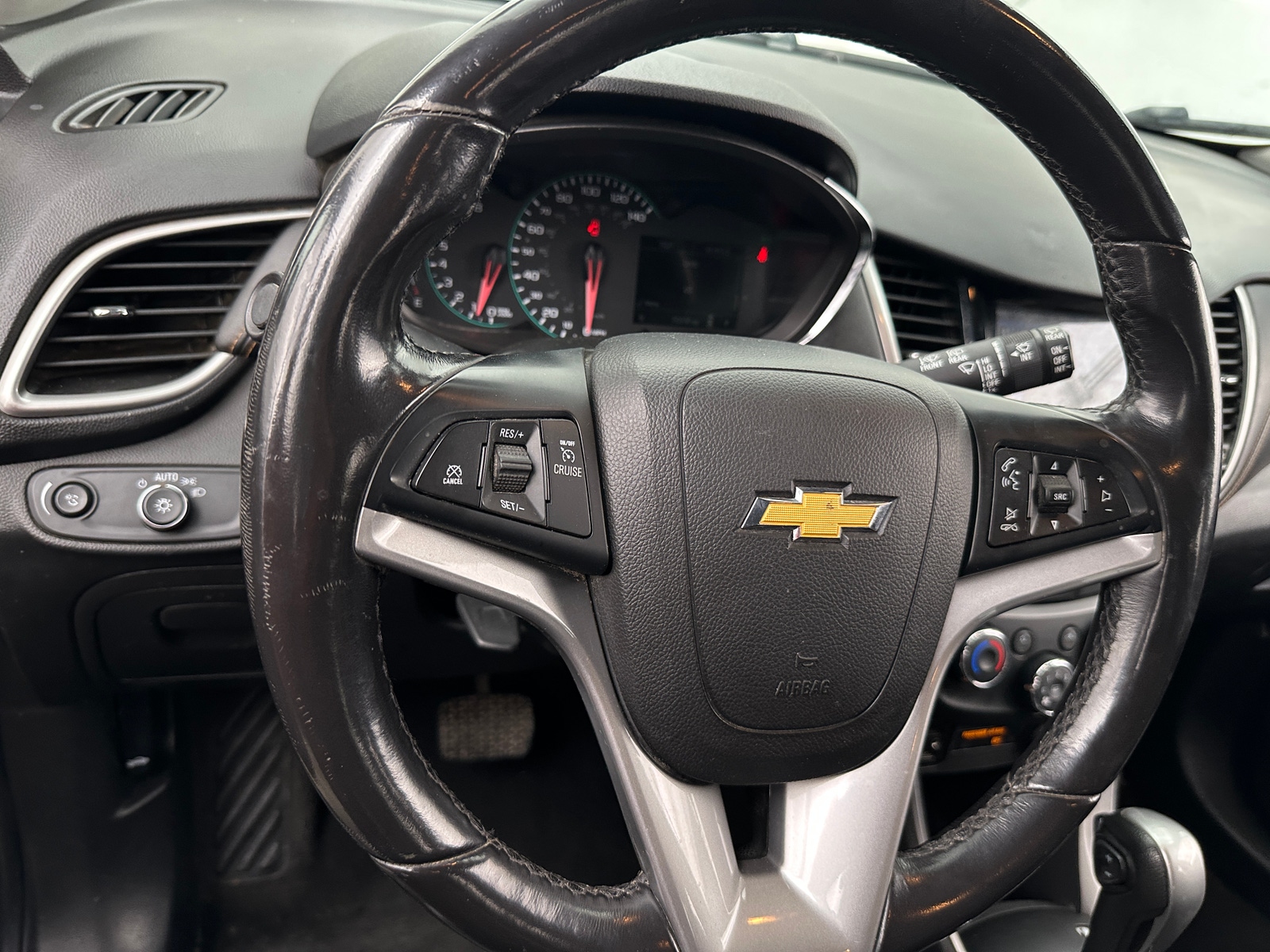 Thumbnail: 2018 Chevrolet Trax - 5