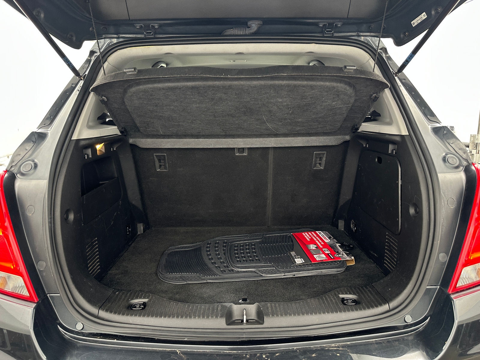 Thumbnail: 2018 Chevrolet Trax - 7