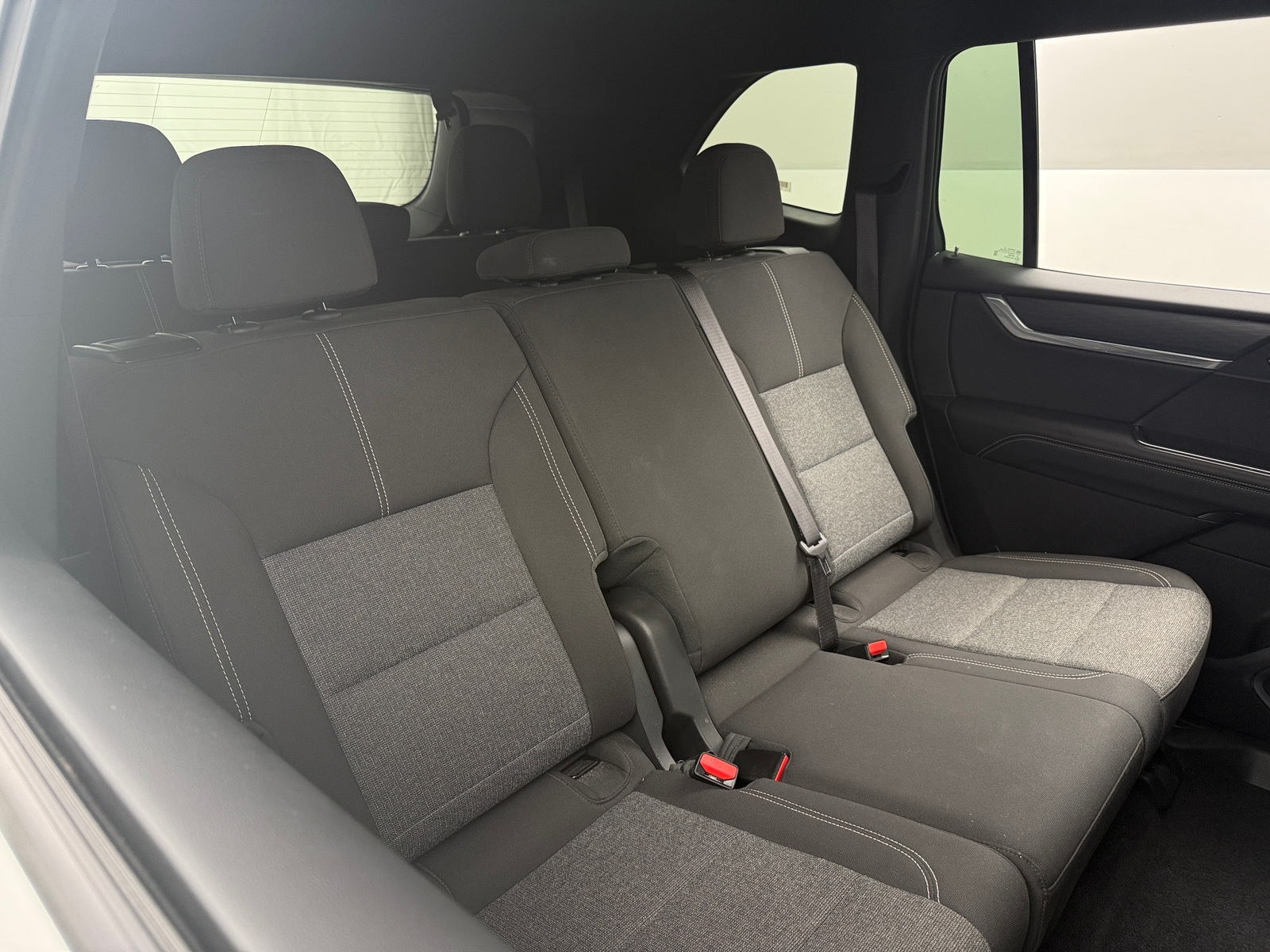 Thumbnail: 2025 GMC Acadia - 6