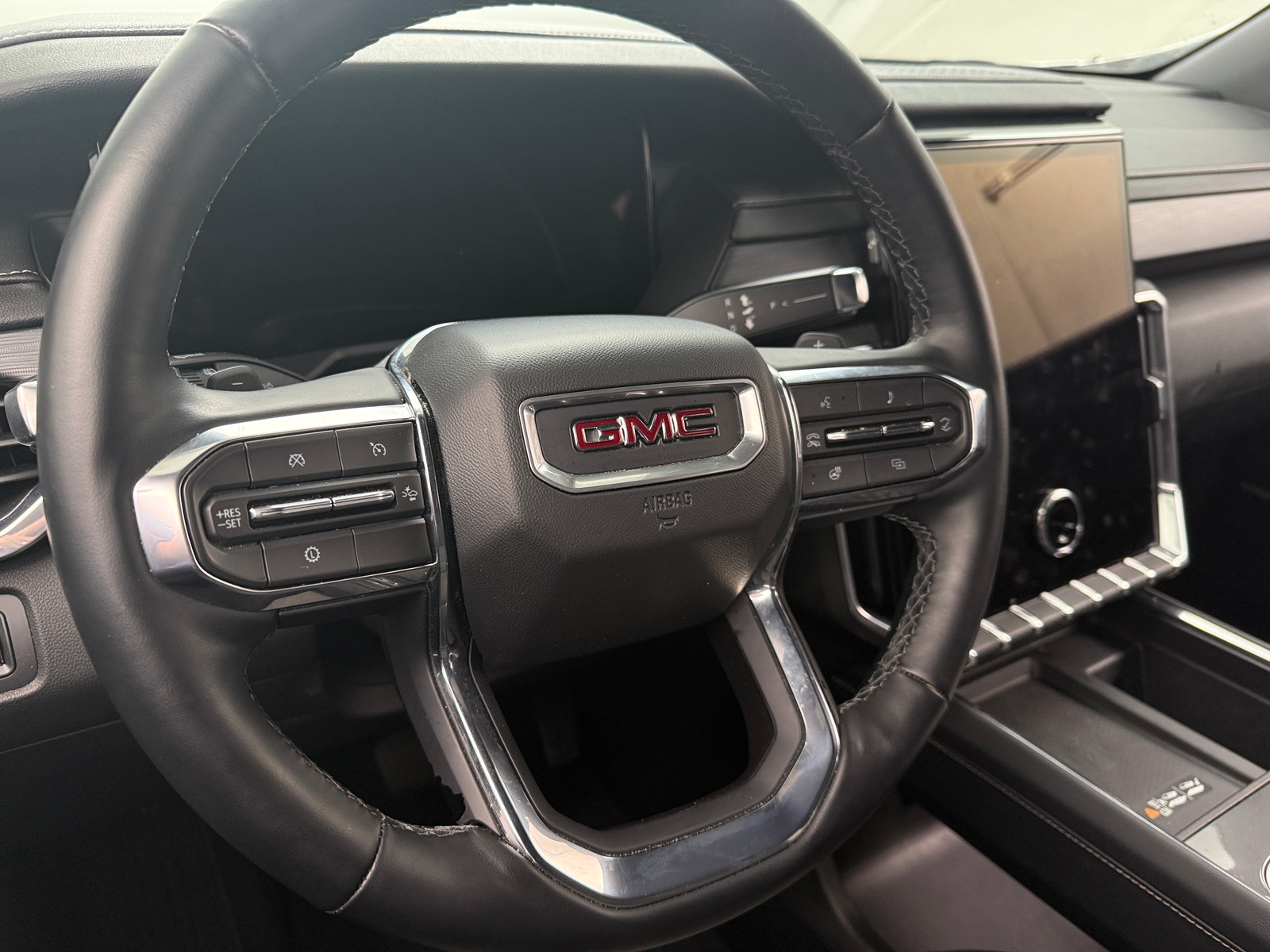 Thumbnail: 2025 GMC Acadia - 5