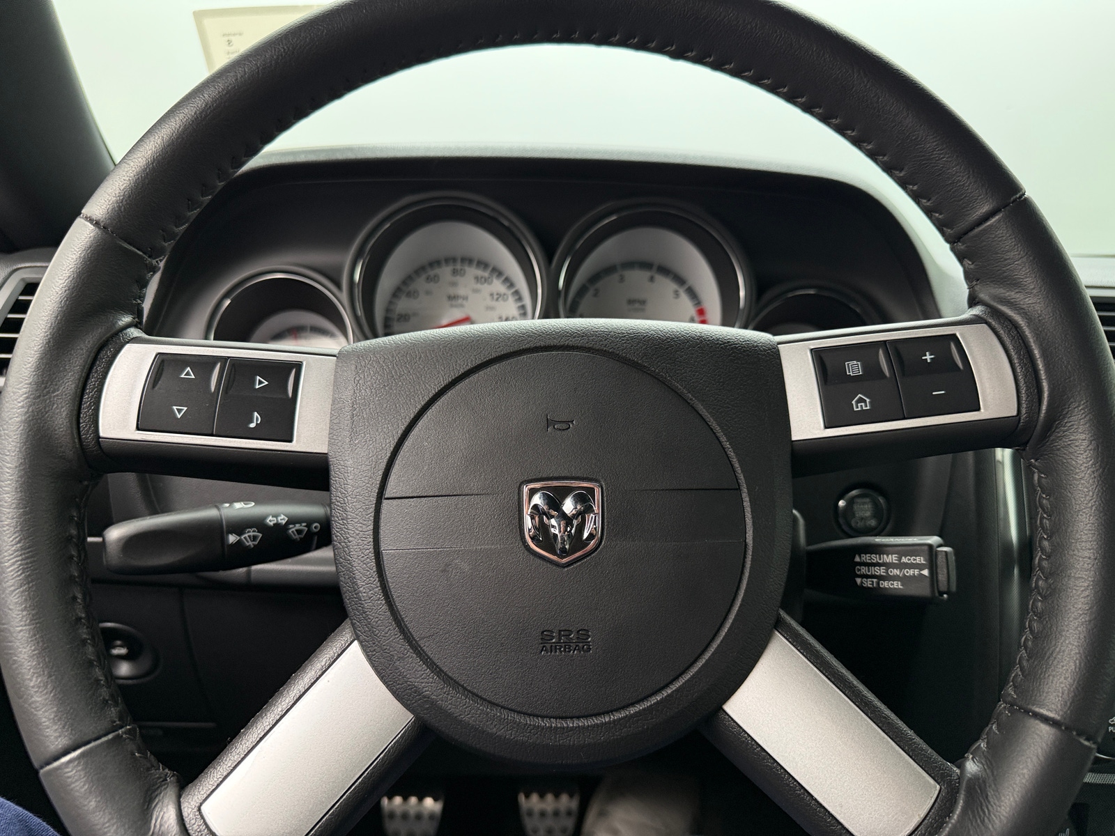 Thumbnail: 2010 Dodge Challenger - 4