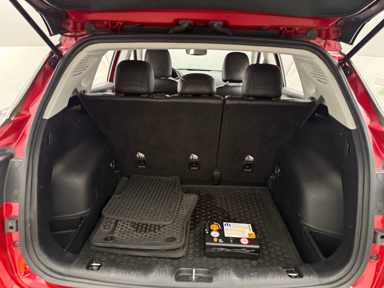 Thumbnail: 2018 Jeep Compass - 7