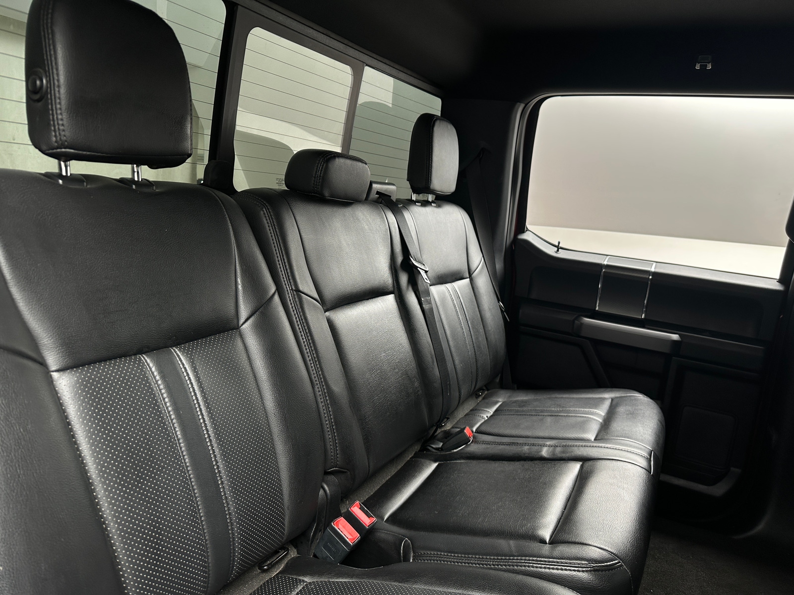 Thumbnail: 2019 Ford Econoline - 6