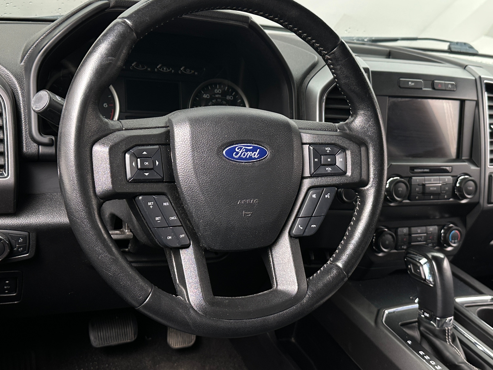 Thumbnail: 2019 Ford Econoline - 5