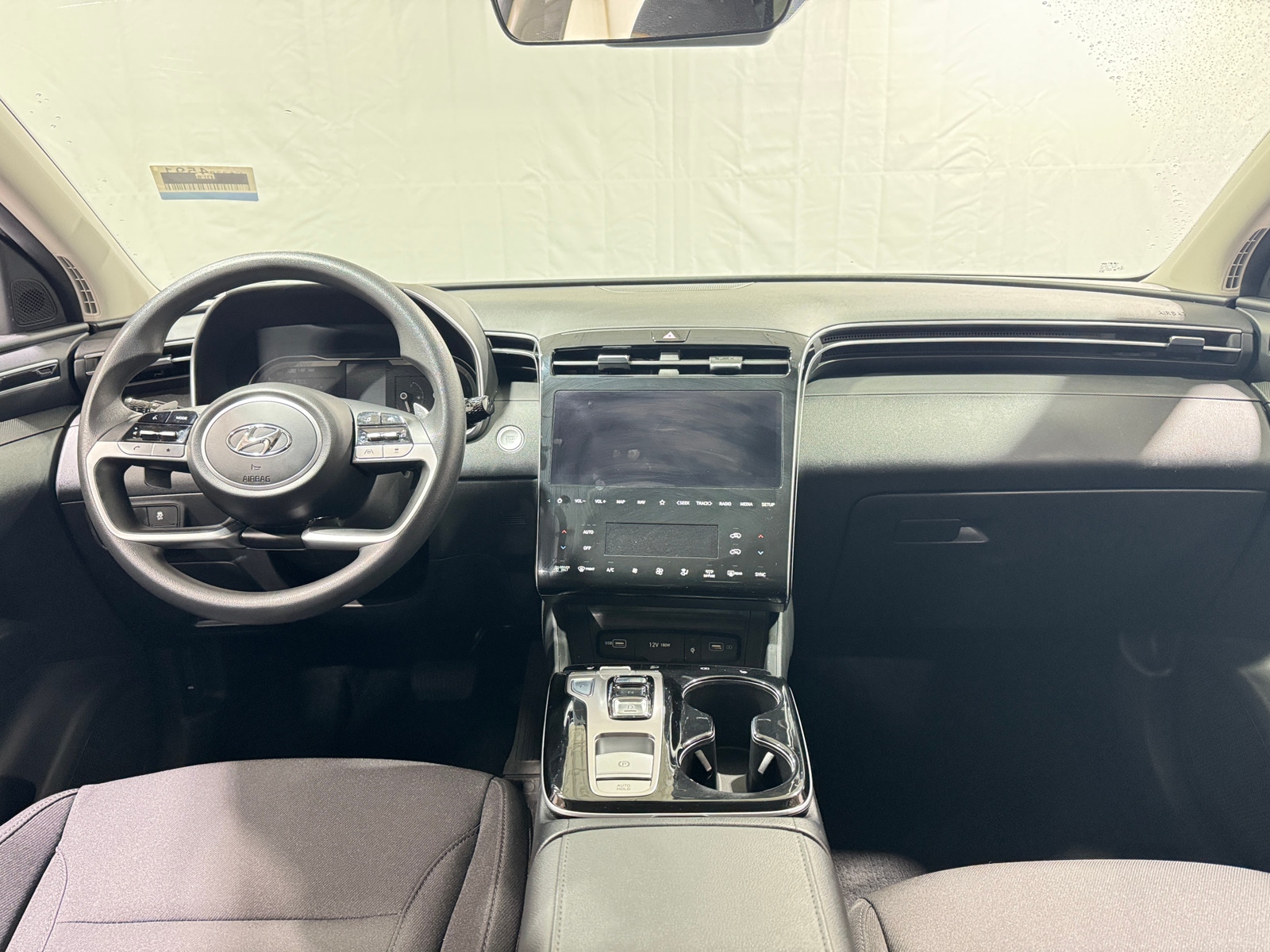 Thumbnail: 2024 Hyundai Tucson - 3