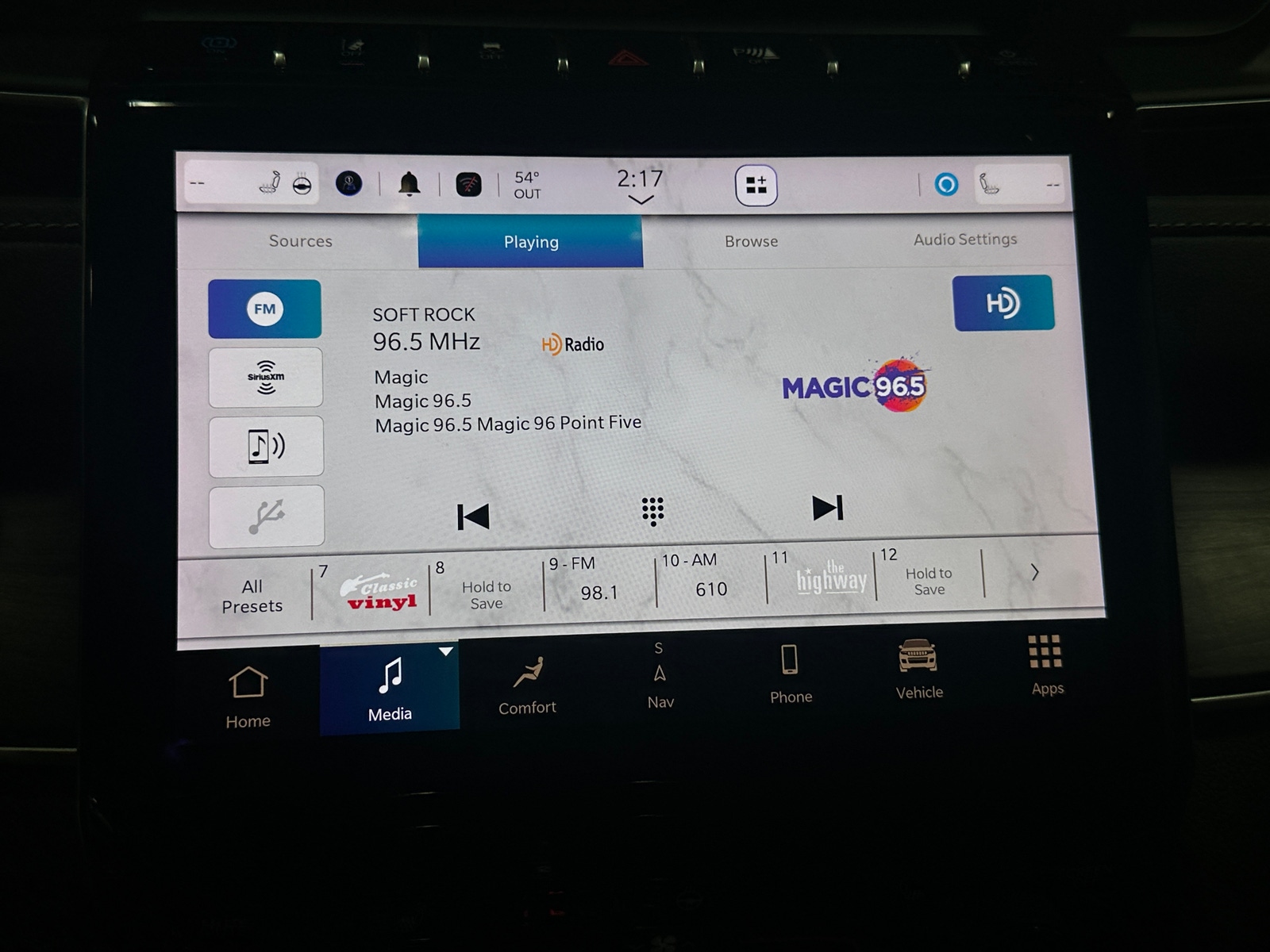 Thumbnail: 2024 Jeep Grand Cherokee - 3