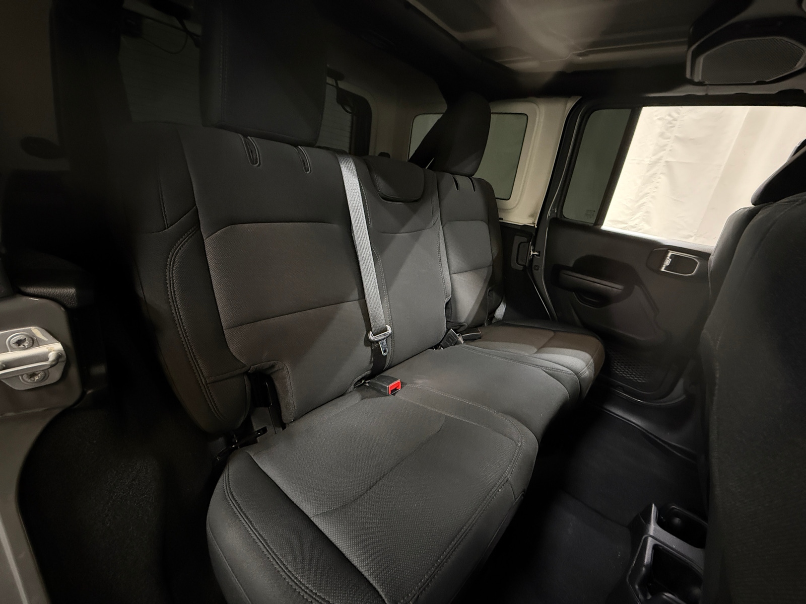 Thumbnail: 2022 Jeep Wrangler - 6