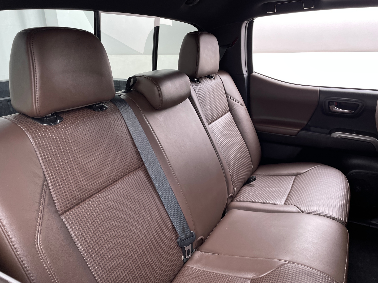 Thumbnail: 2017 Toyota Tacoma - 5