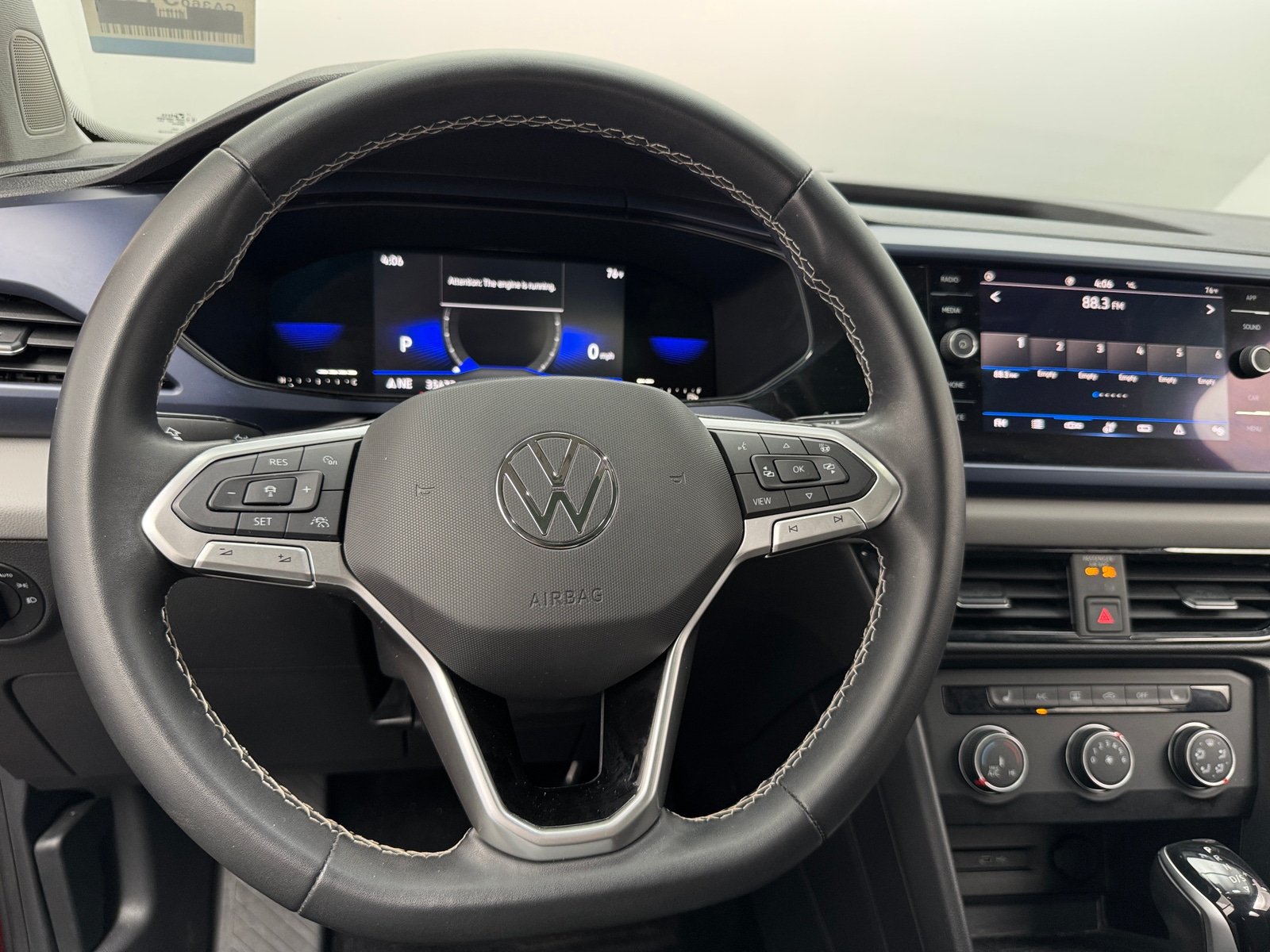 Thumbnail: 2022 Volkswagen Taos - 5