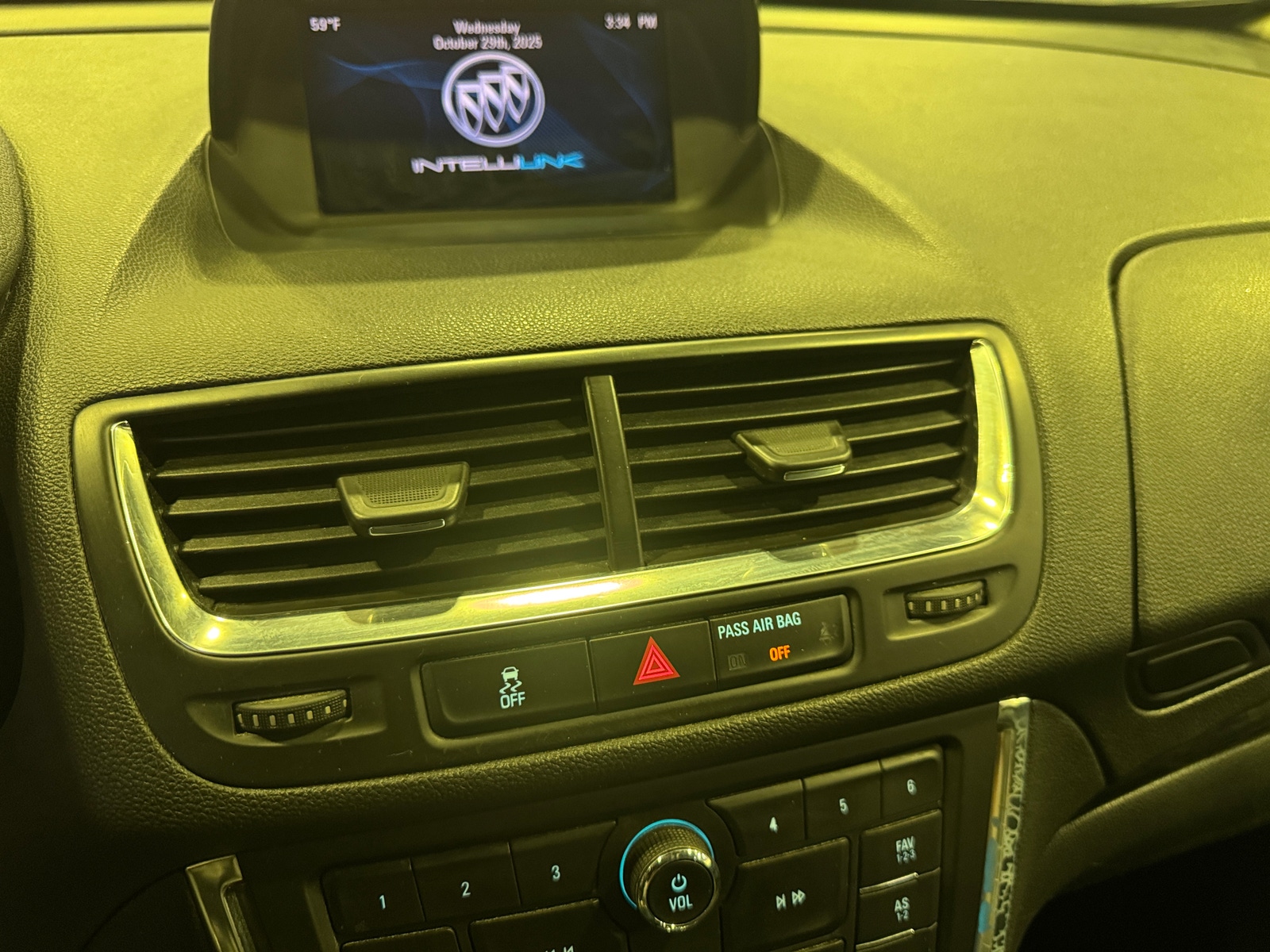 Thumbnail: 2014 Buick Encore - 4