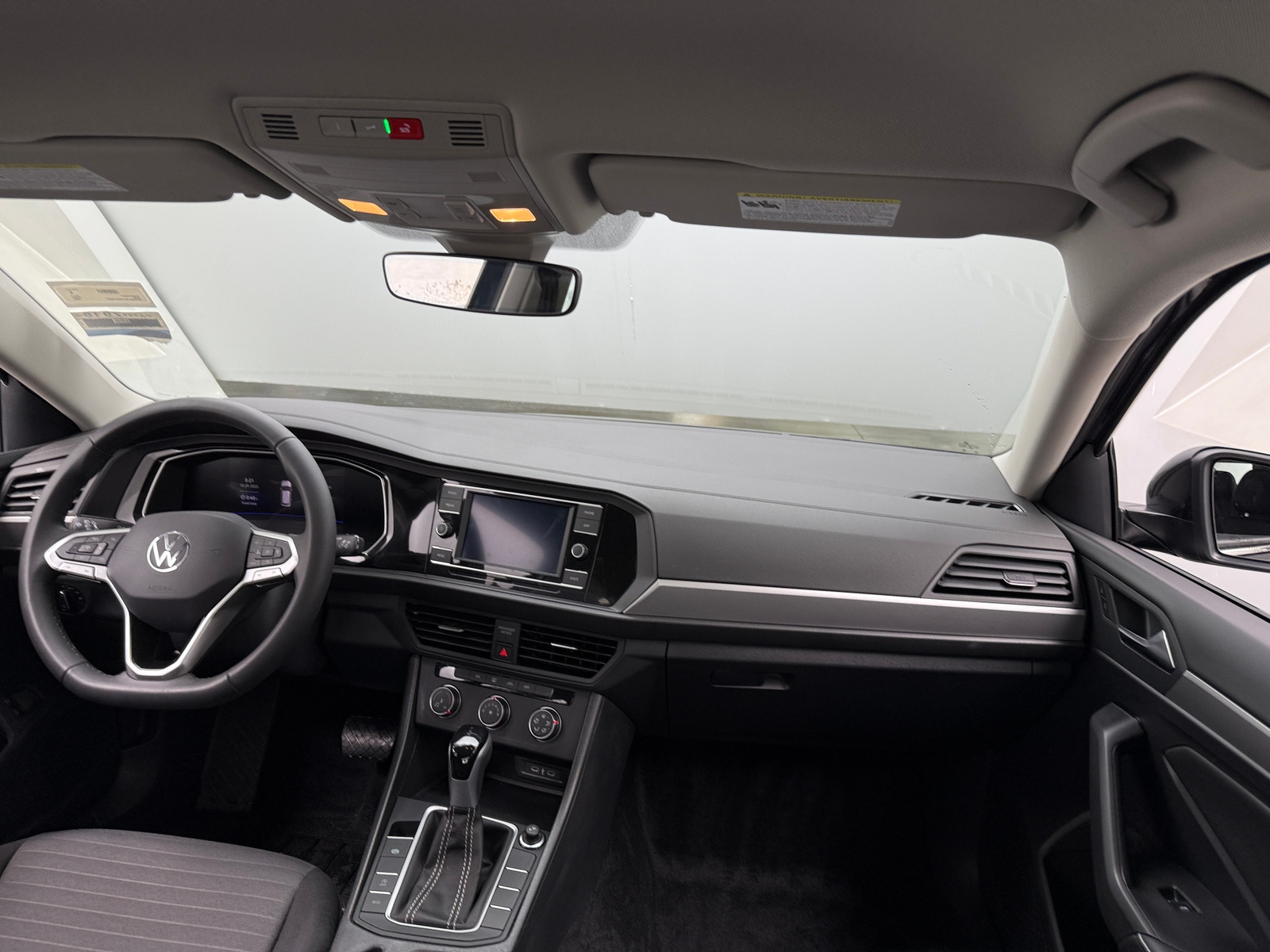 Thumbnail: 2024 Volkswagen Jetta - 3