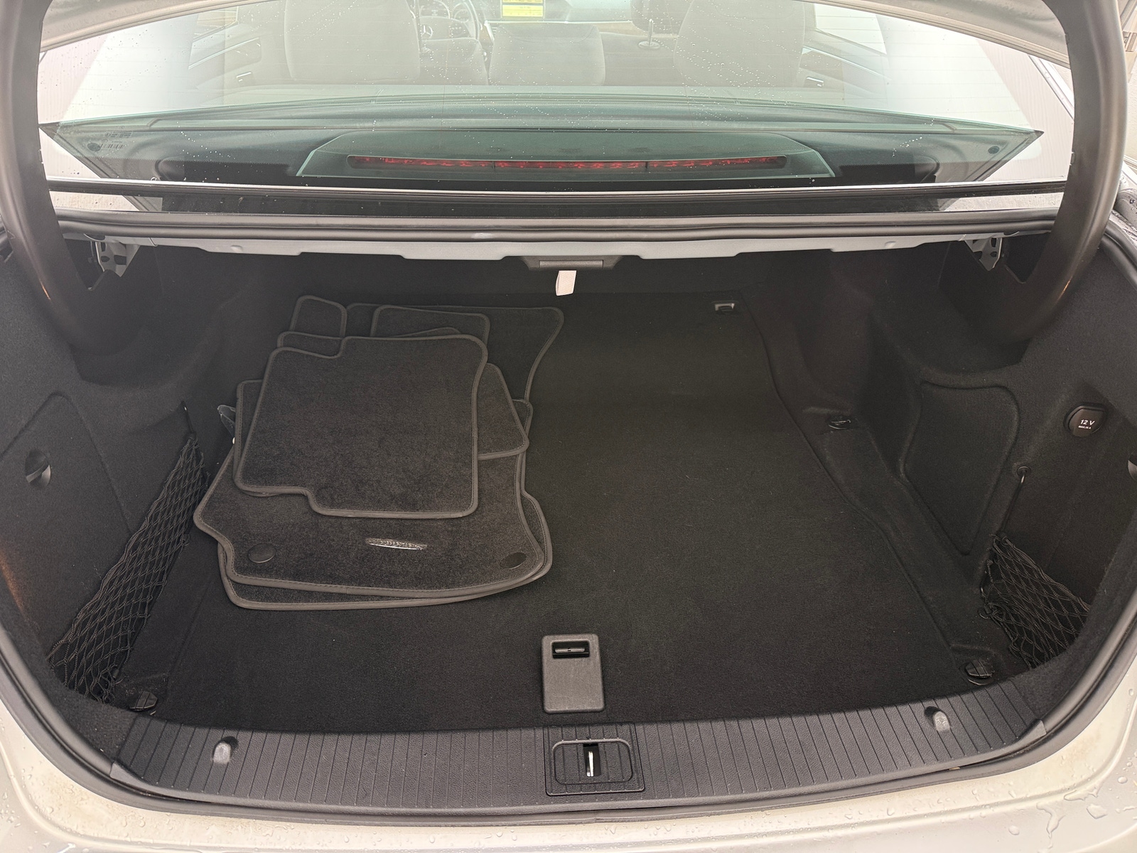 Thumbnail: 2010 Mercedes-Benz E-Class - 6