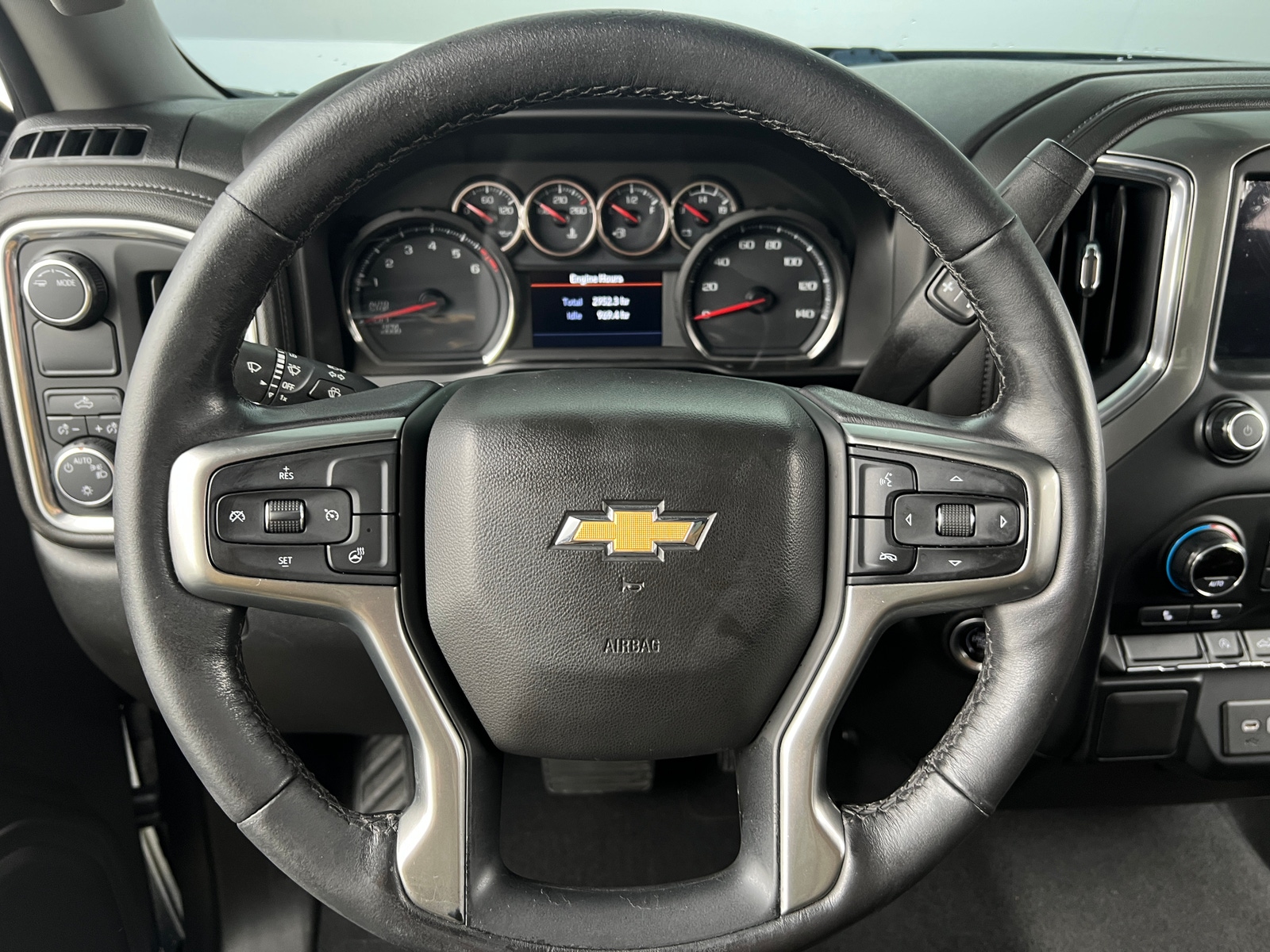 Thumbnail: 2020 Chevrolet Silverado 1500 - 5