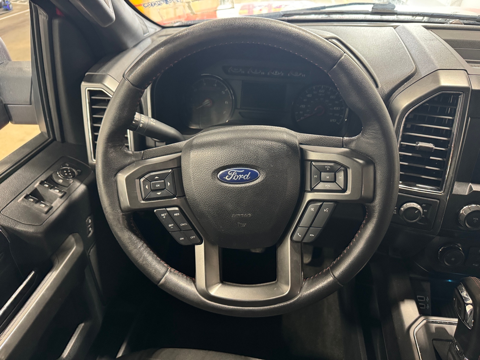 Thumbnail: 2020 Ford Econoline - 5