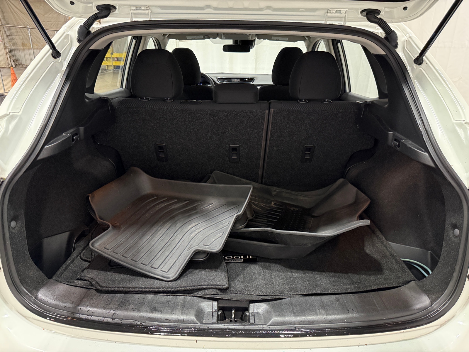 Thumbnail: 2020 Nissan Rogue Sport - 7