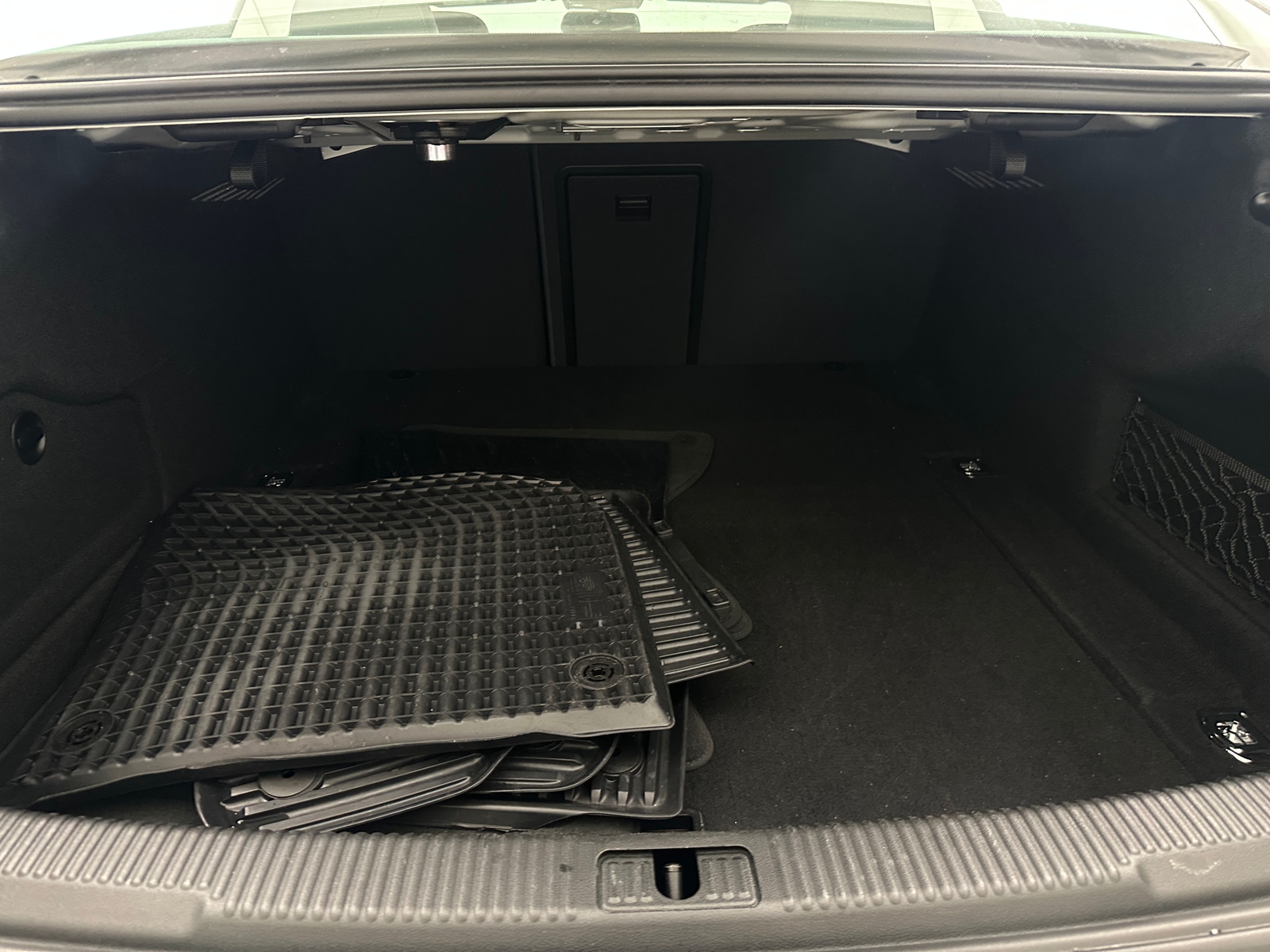 Thumbnail: 2018 Audi A6 - 6