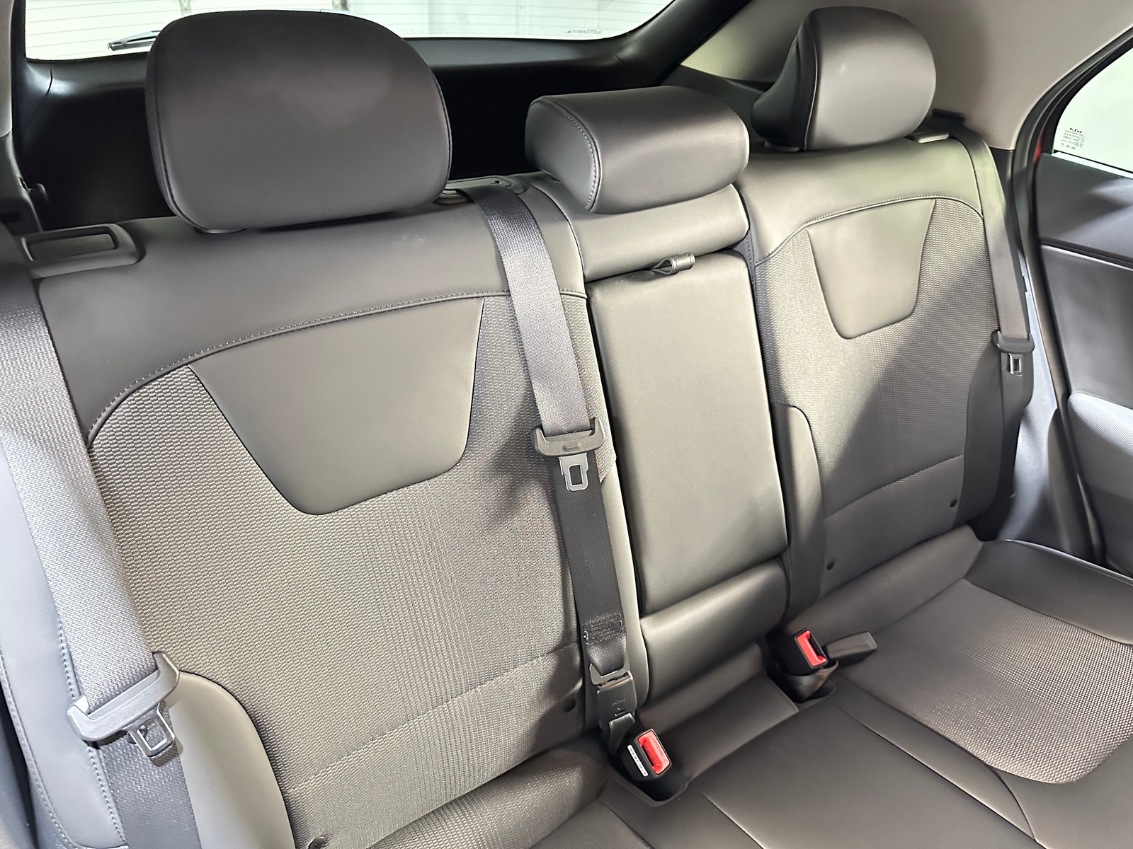 Thumbnail: 2023 Kia Niro - 5