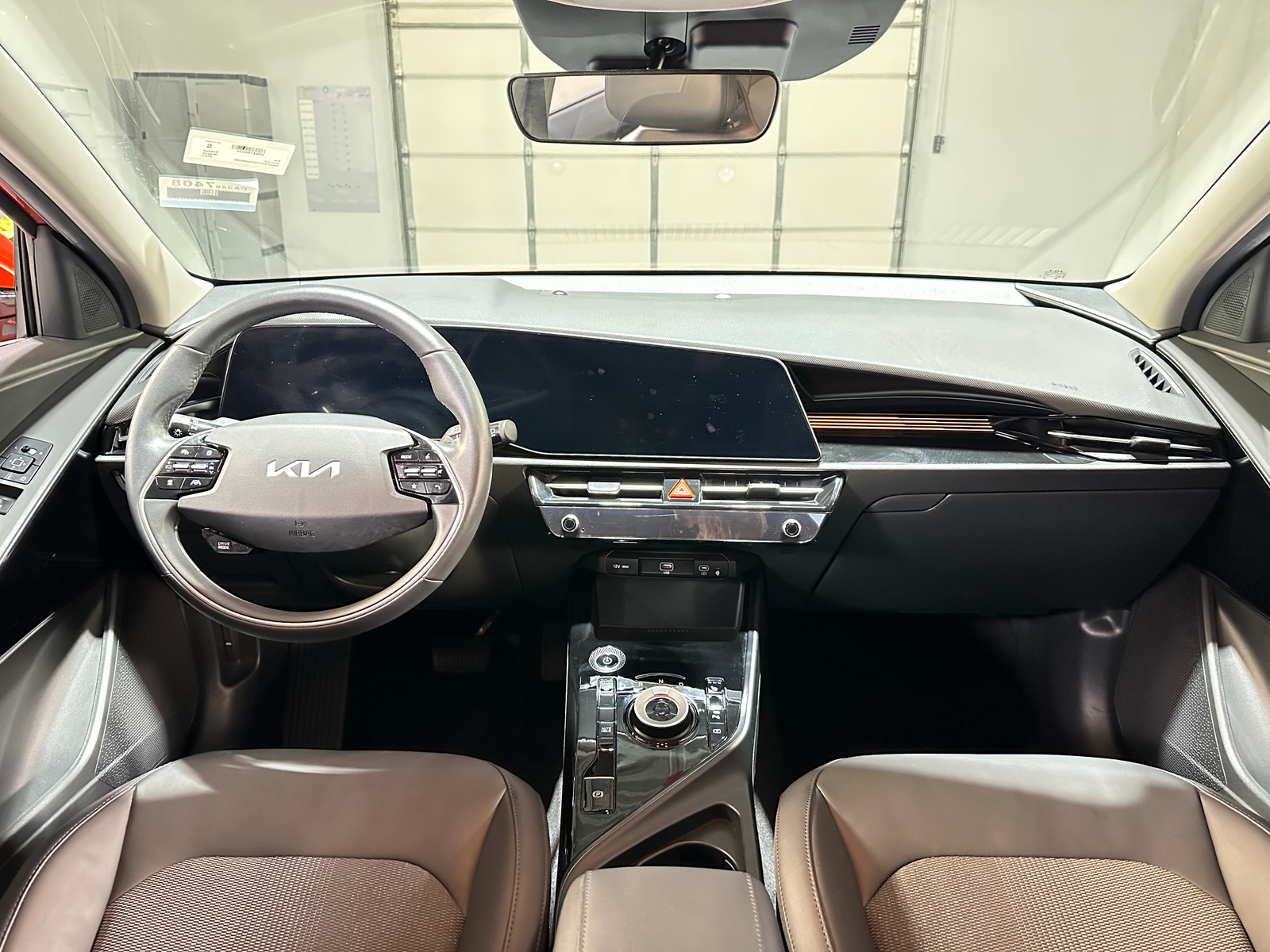 Thumbnail: 2023 Kia Niro - 2