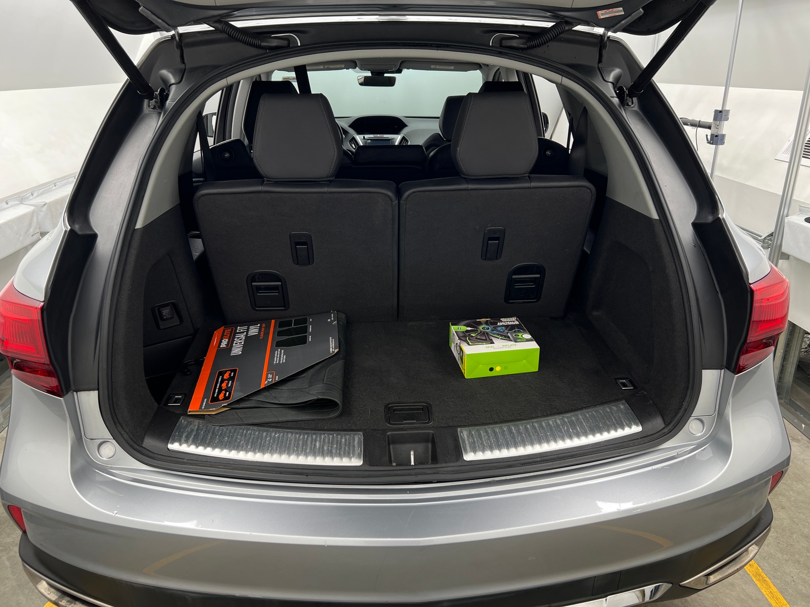 Thumbnail: 2018 Acura MDX - 6