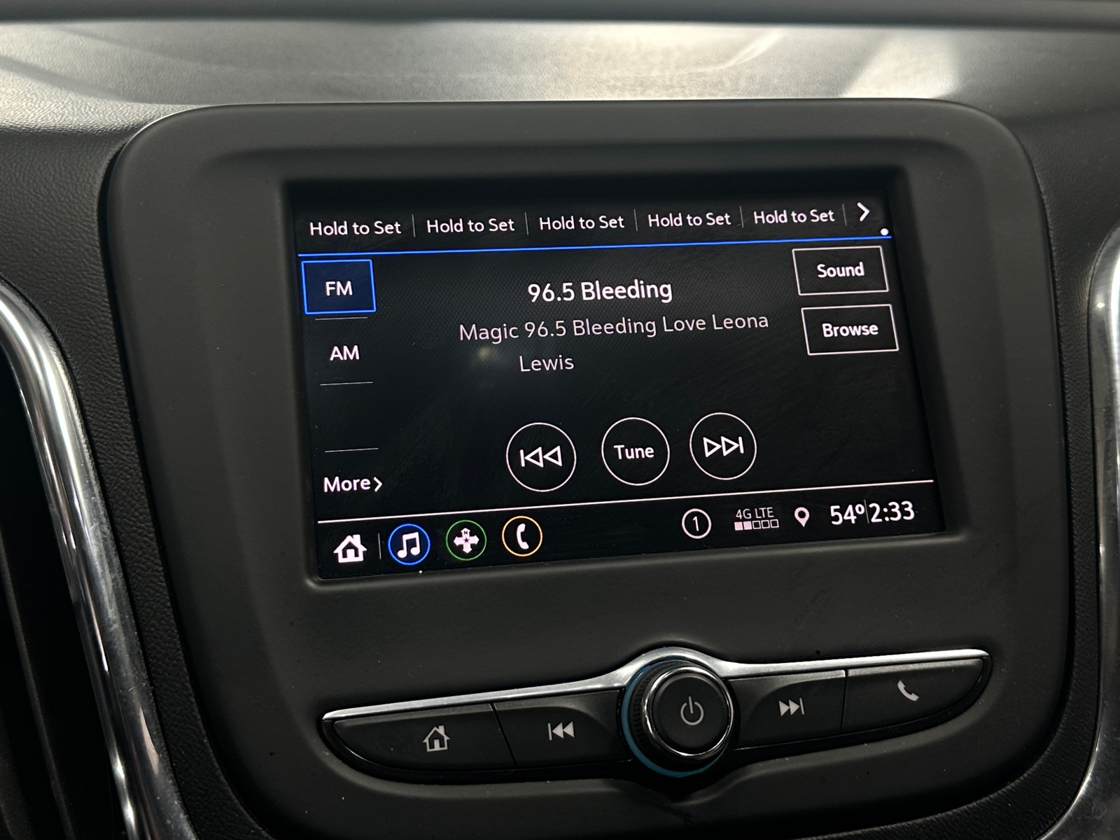 Thumbnail: 2021 Chevrolet Equinox - 4