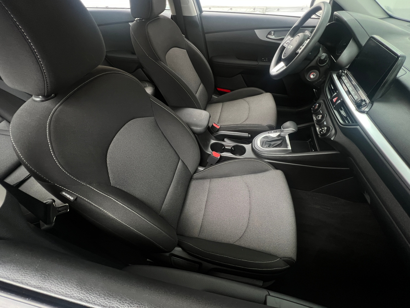 Thumbnail: 2023 Kia Forte - 2