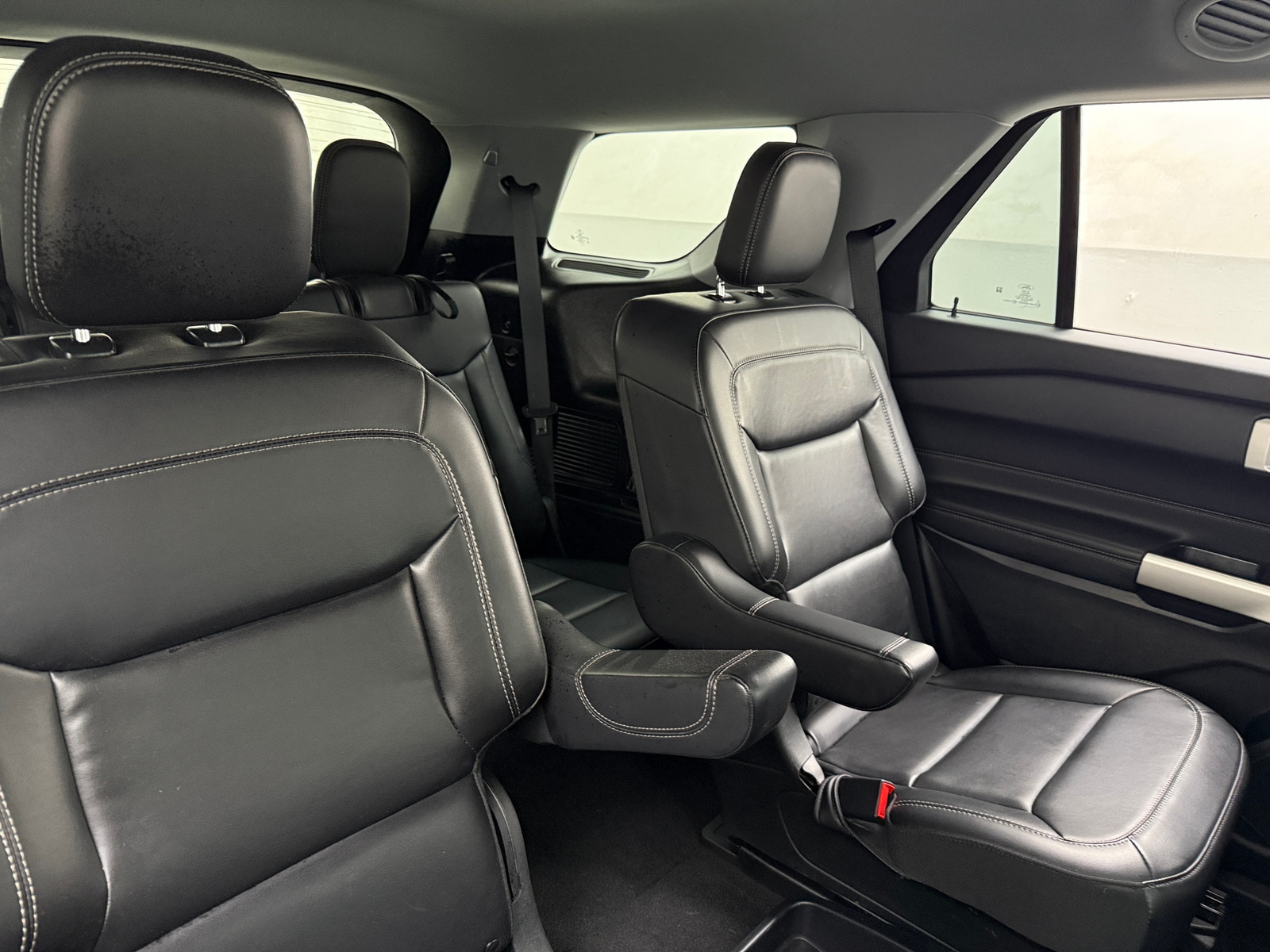 Thumbnail: 2021 Ford Explorer - 5